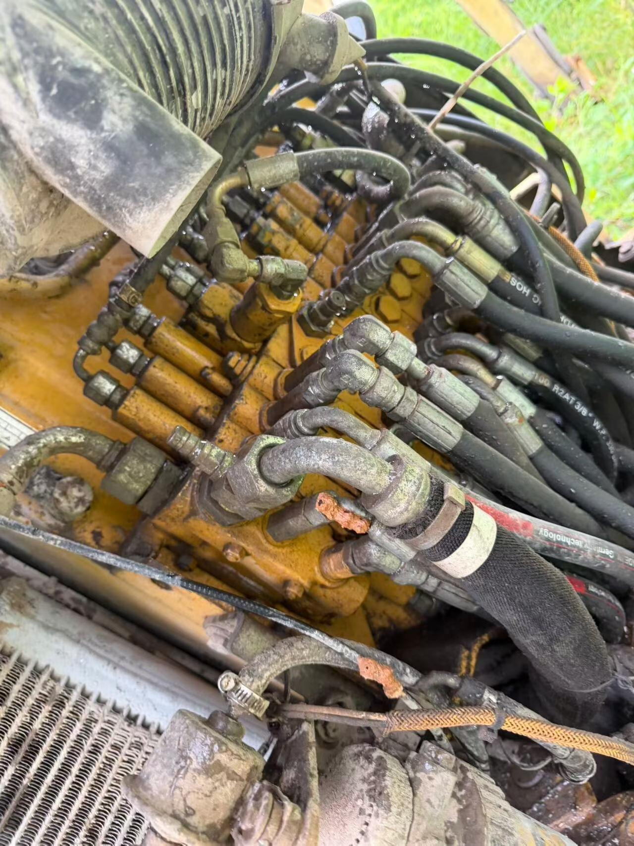 Compre Excavadora Caterpillar 303E Usada / 2