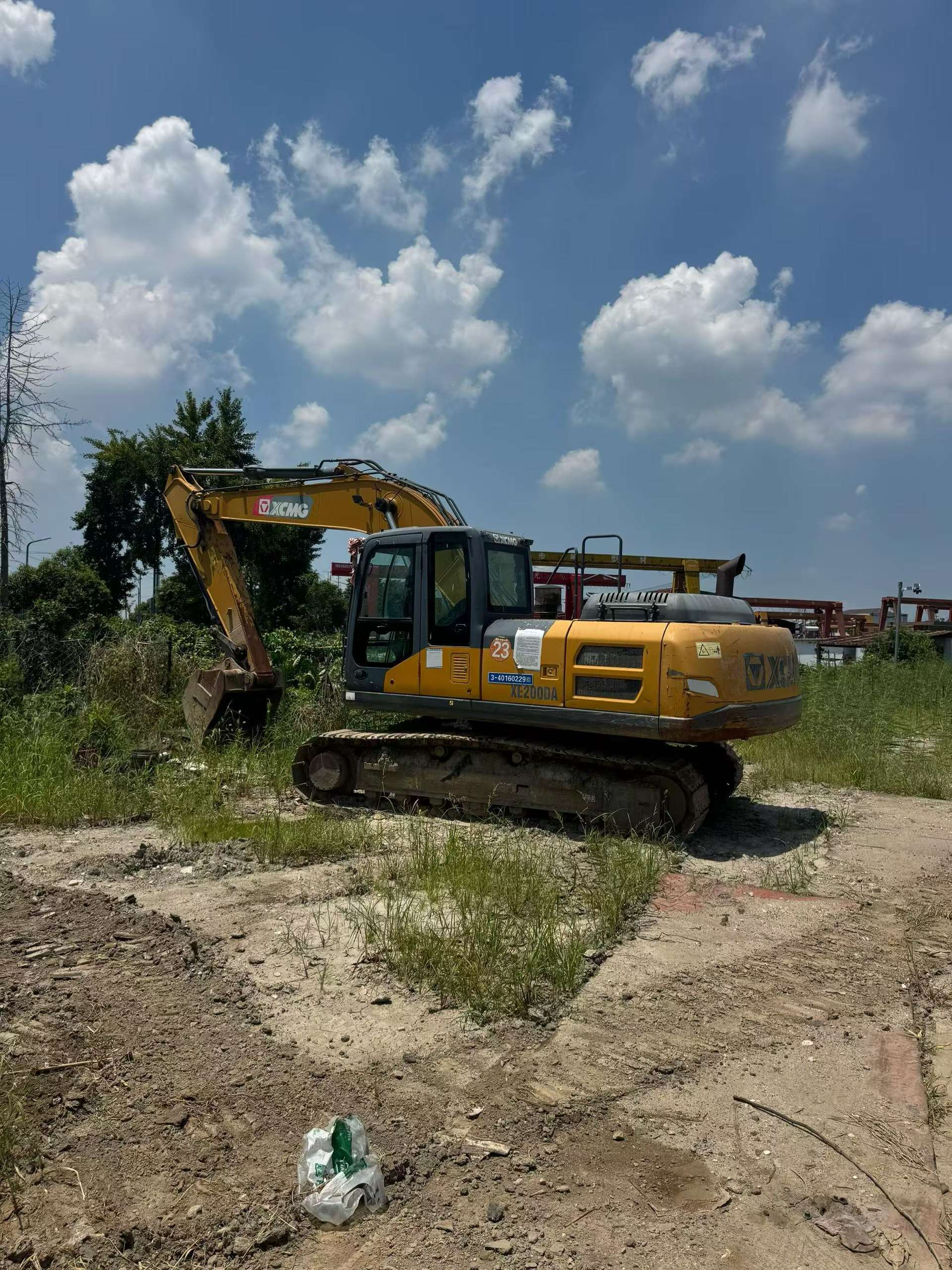 Buy XCMG XE200 Used Excavator