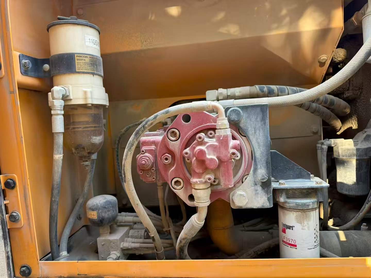 شراء حفارة Hyundai R215-7 مستعملة / 6