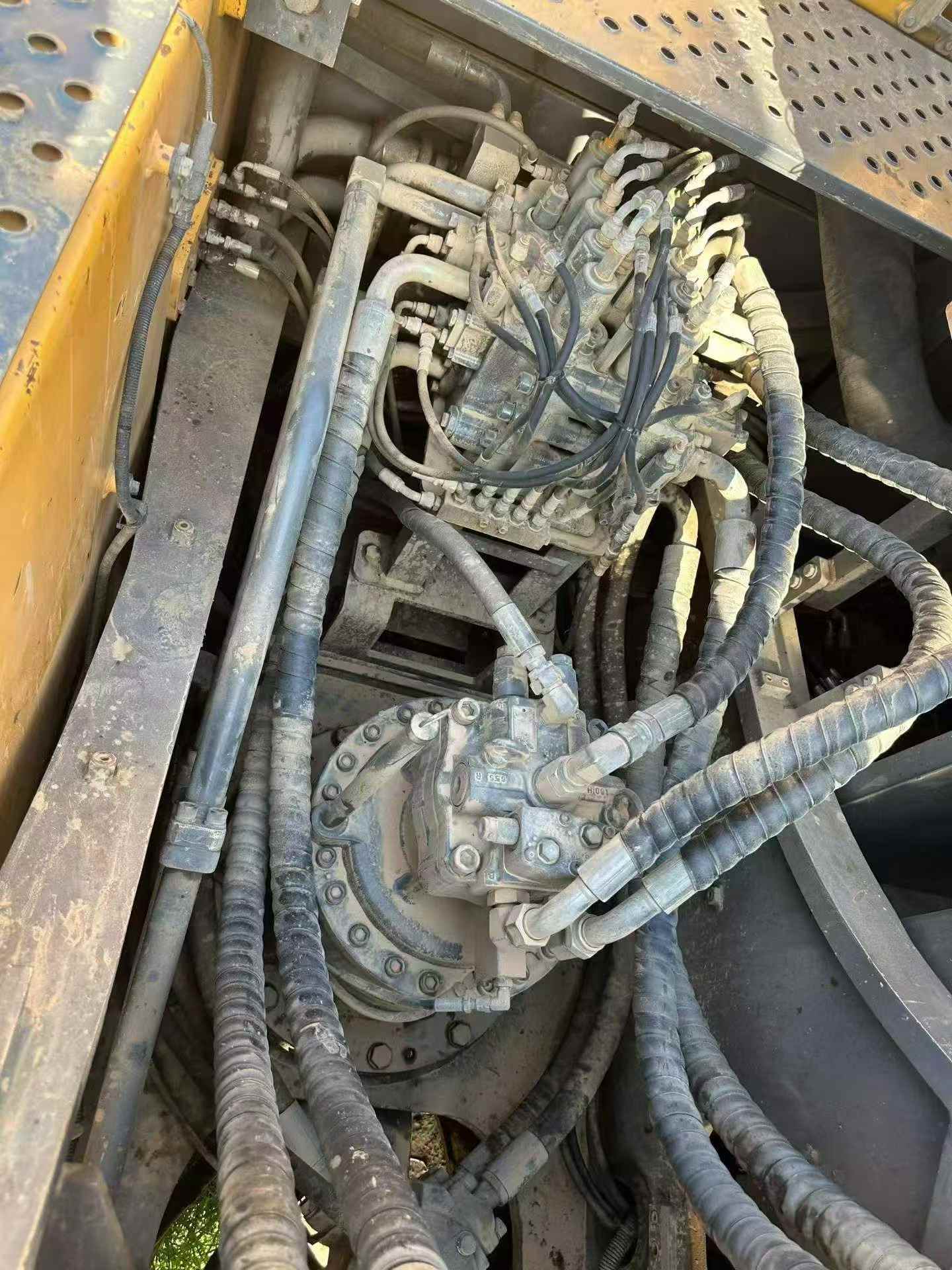 Купить Подержанный Экскаватор Volvo L350F / 7