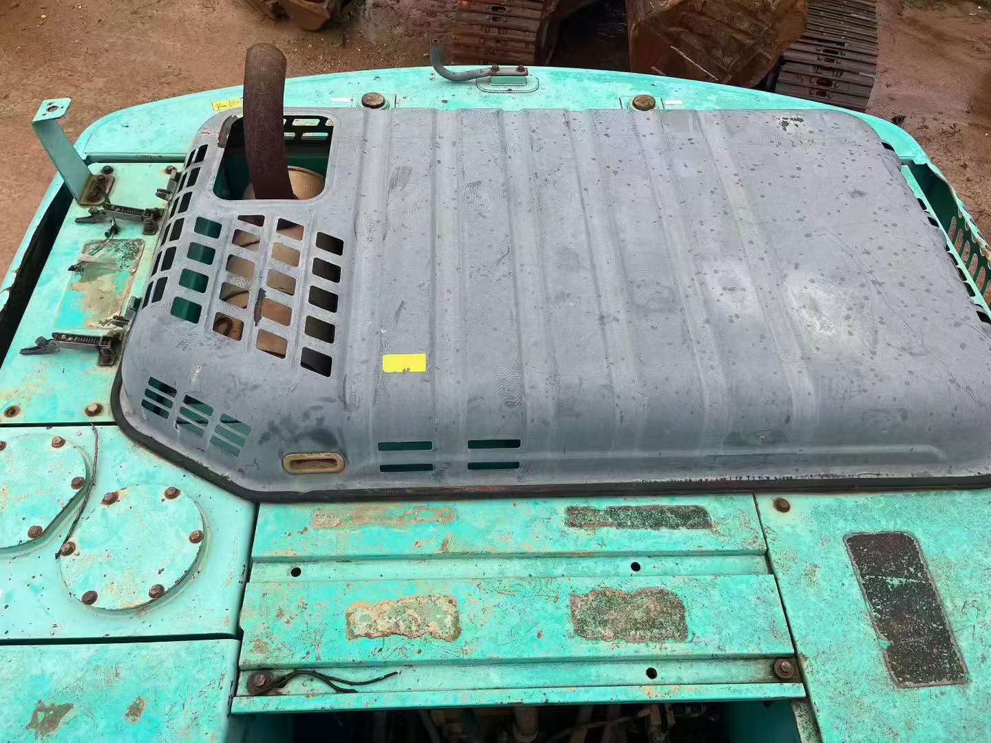 شراء حفارة Kobelco SK200 مستعملة / 4