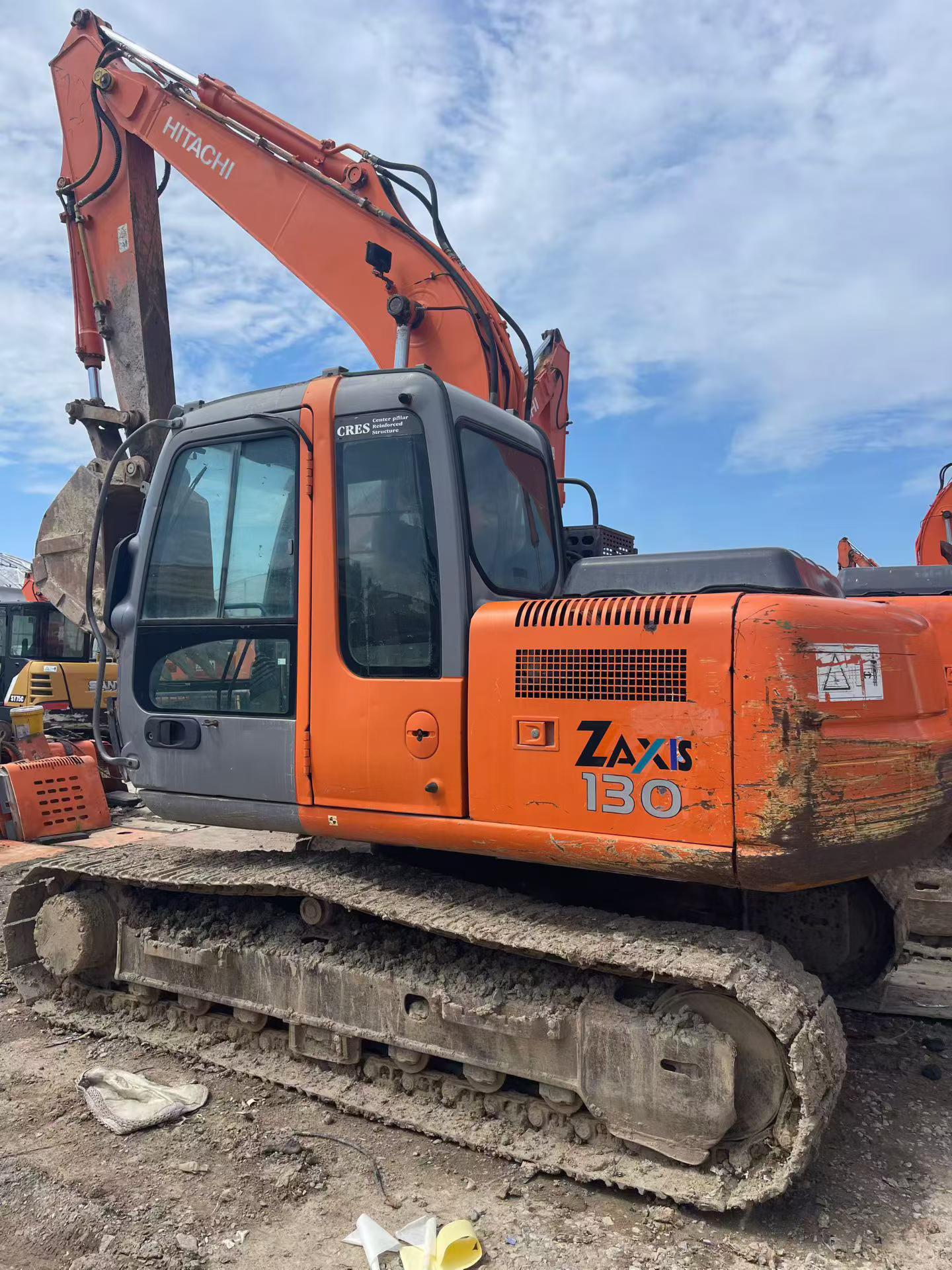 Buy Hitachi EX130H-5 Used Excavator