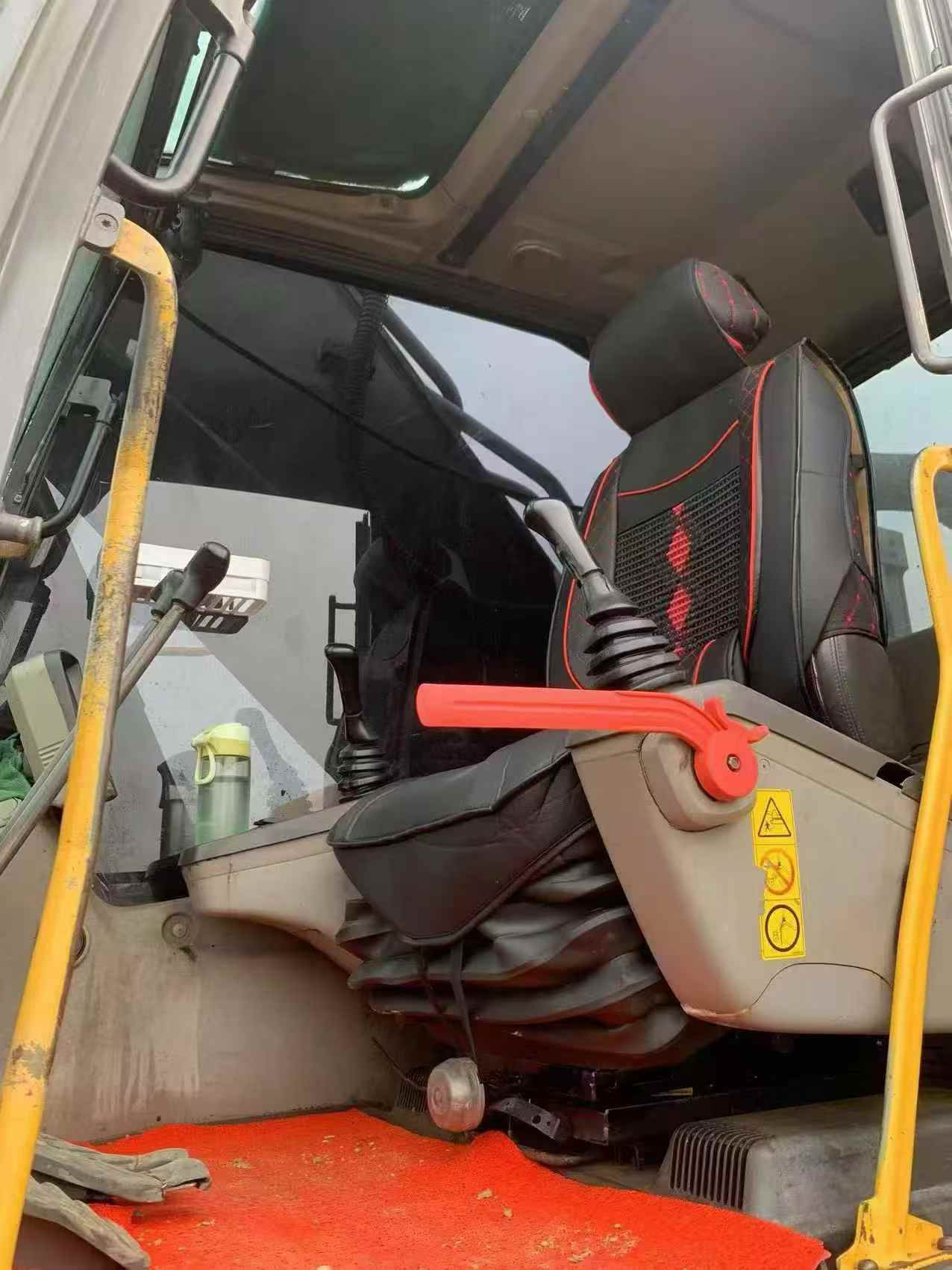 Compre Escavadeira Volvo EC480DL Usada / 5