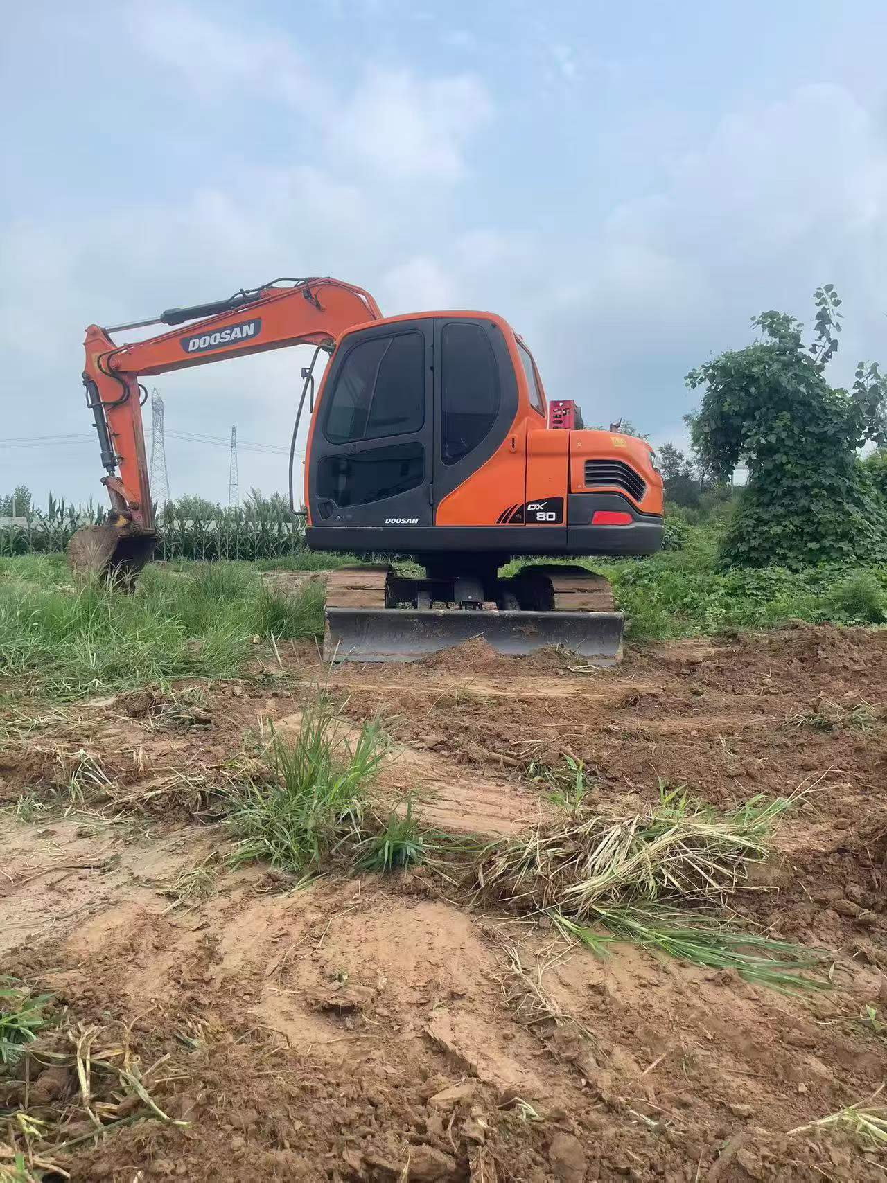 Compre Escavadeira Doosan DX80 Usada / 9 Compre Escavadeira Doosan DX80 Usada / 9