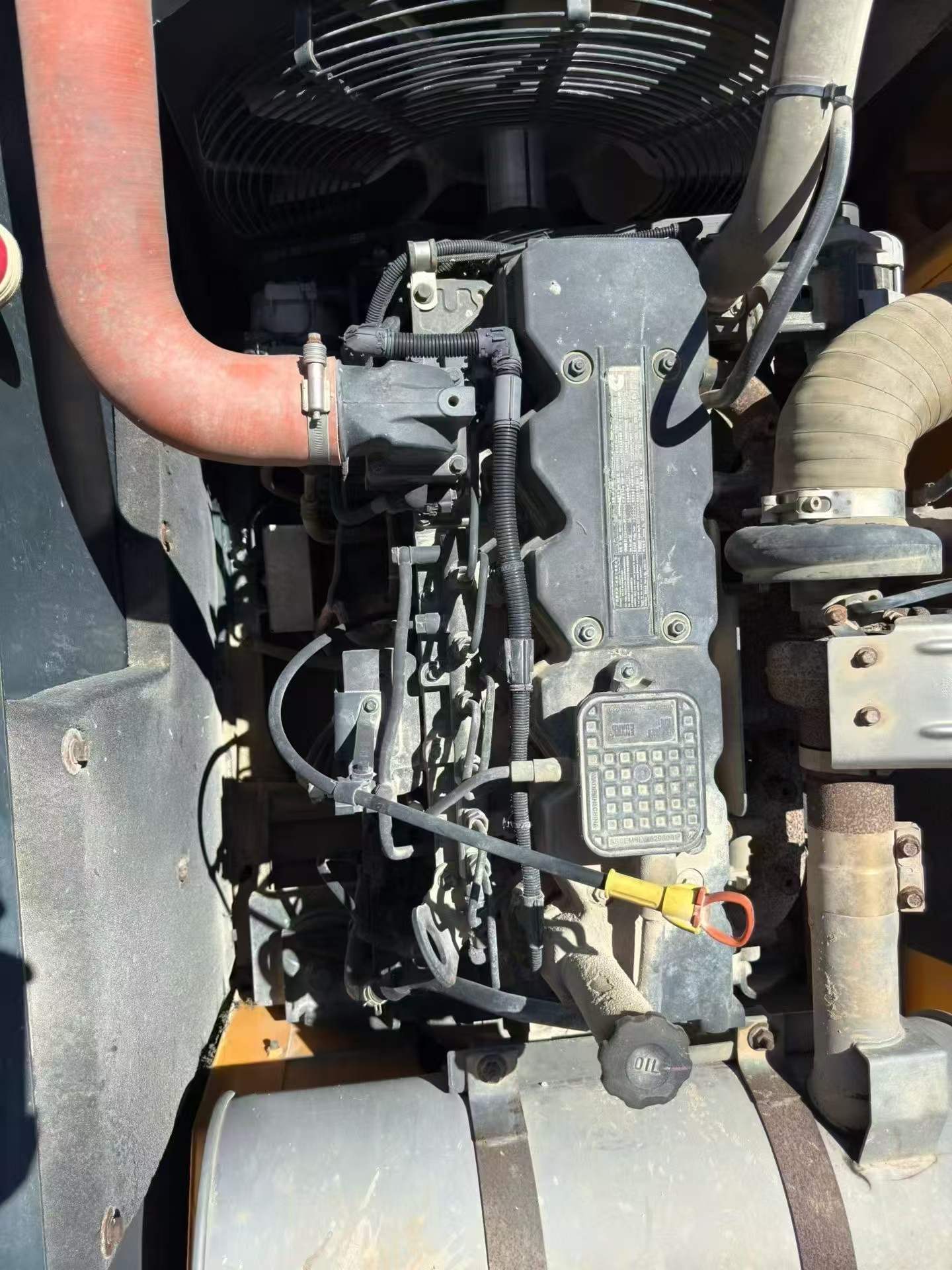 شراء حفارة Hyundai R215-7 مستعملة / 7