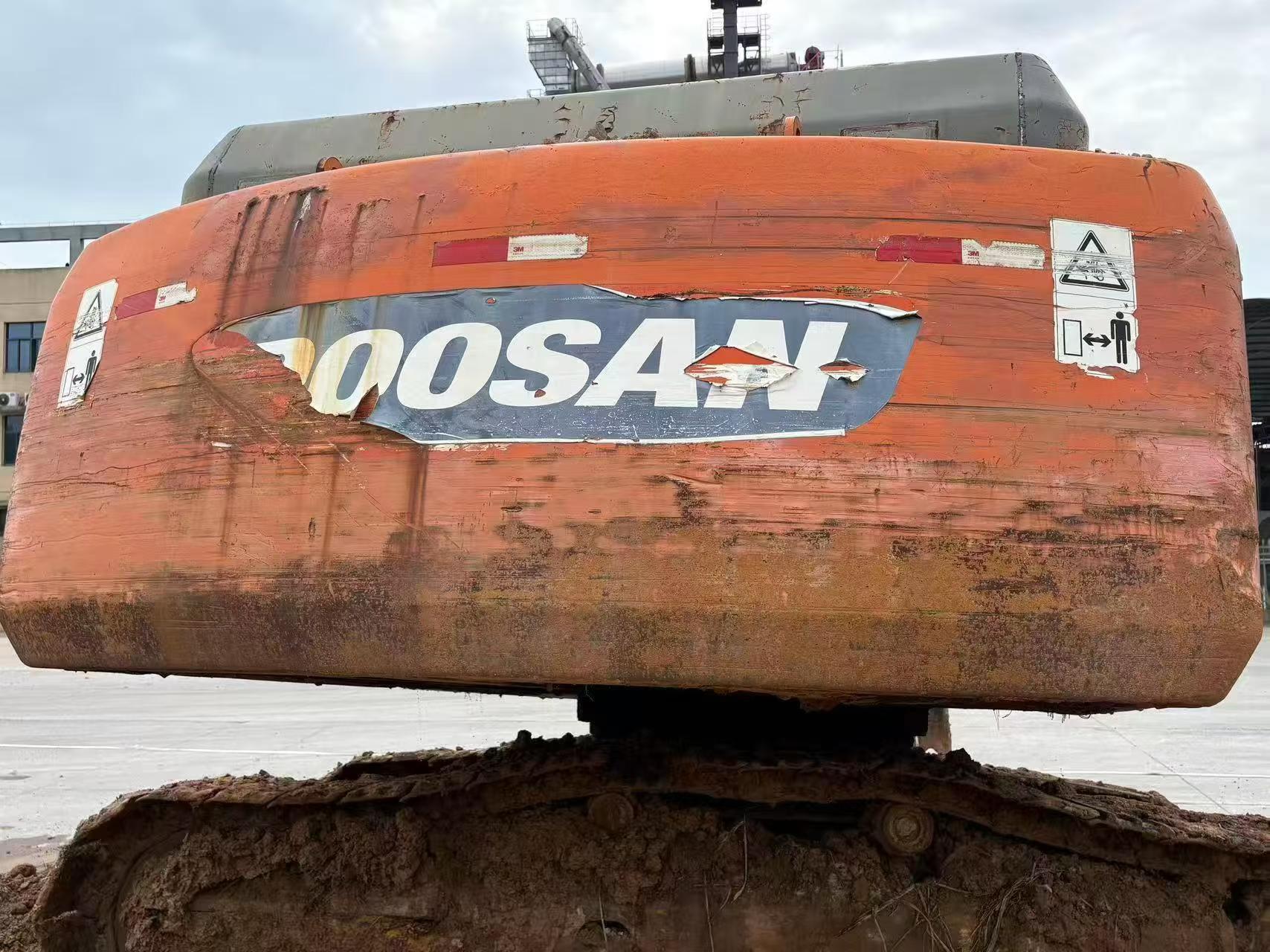 Buy Doosan DH215-9 Used Excavator / 3