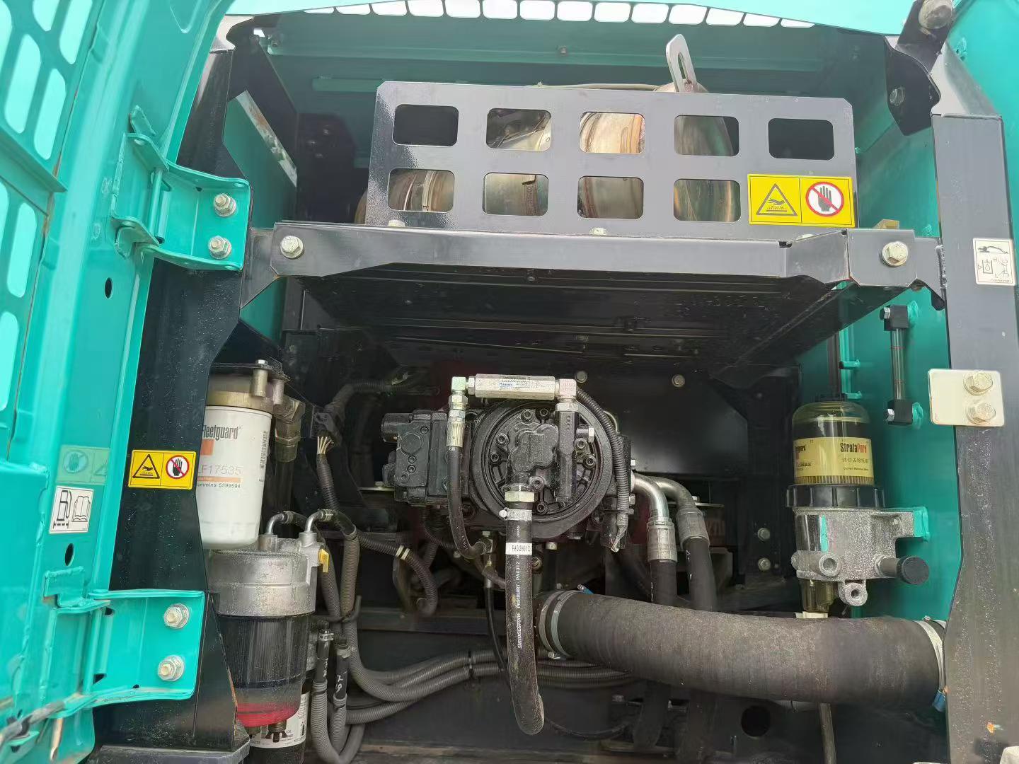 شراء حفارة Kobelco SK200-12 مستعملة / 6
