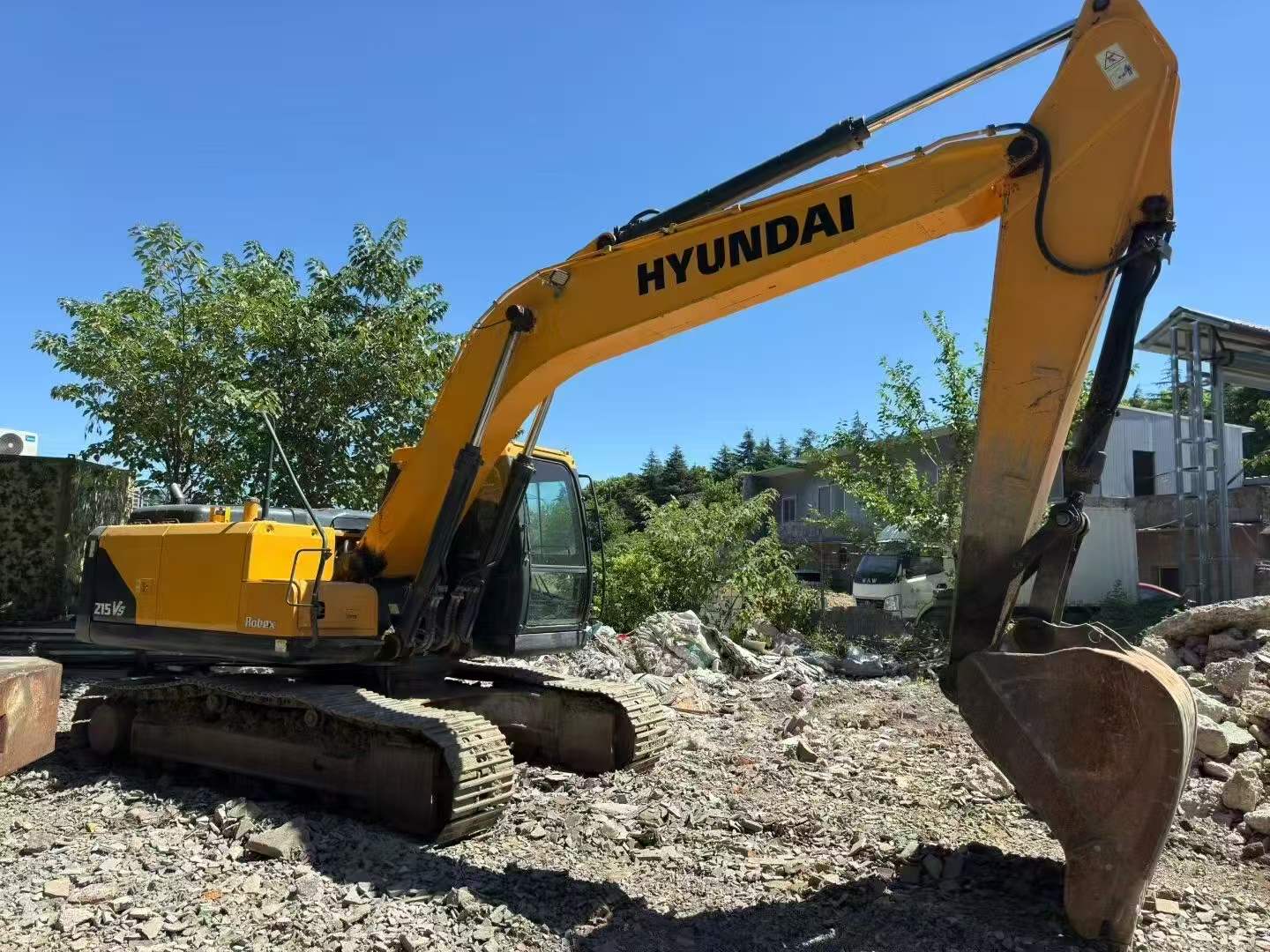 شراء حفارة Hyundai R215-7 مستعملة / 3