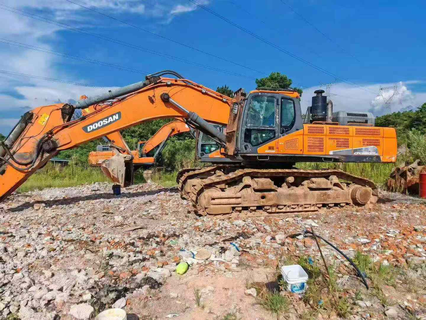 Buy Doosan DH200-3 Used Excavator / 2
