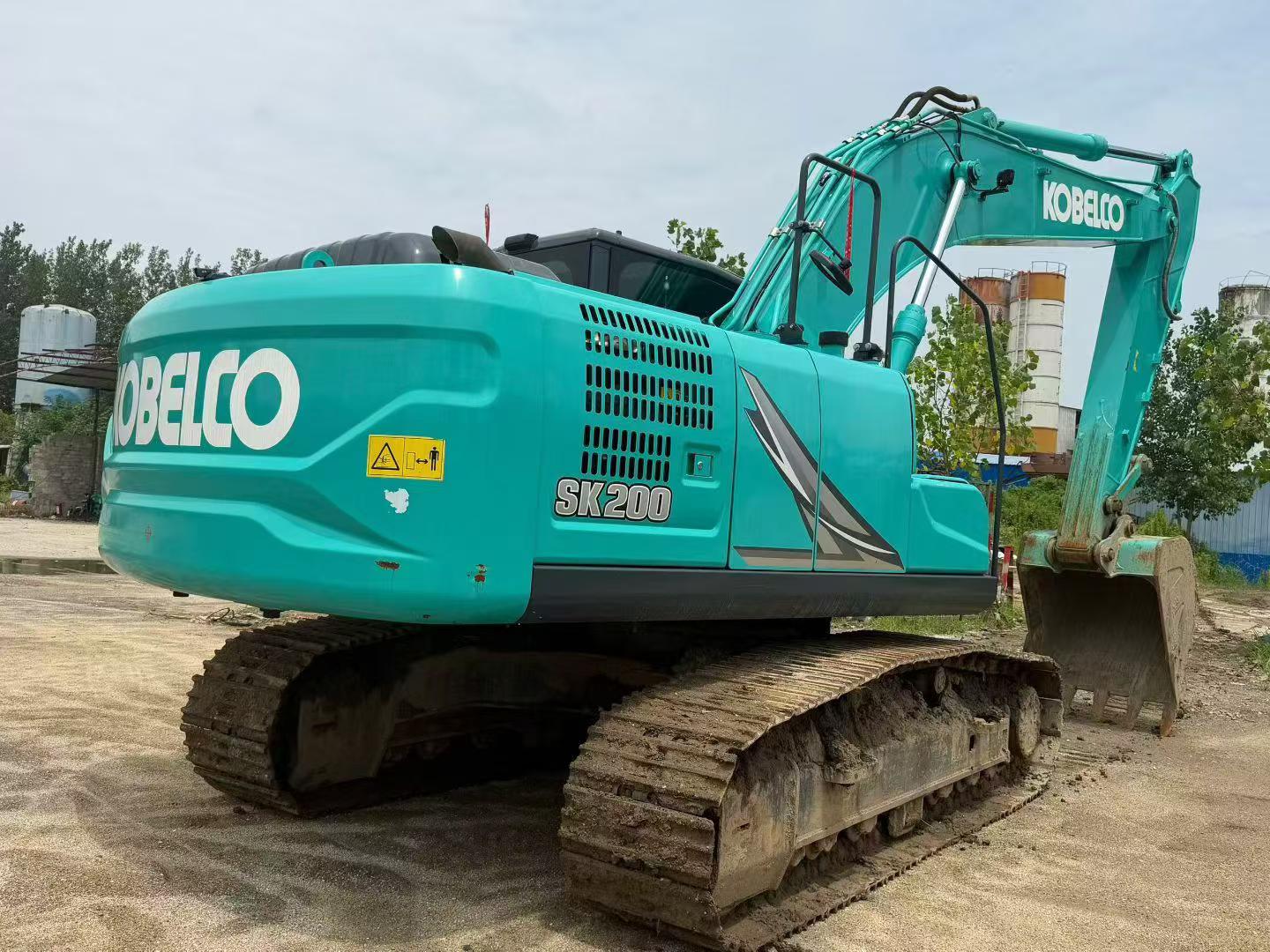 شراء حفارة Kobelco SK200-12 مستعملة / 3