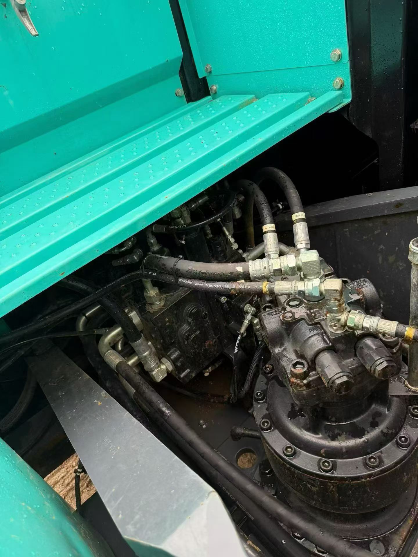 شراء حفارة Kobelco SK200-12 مستعملة / 8