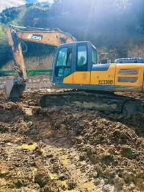 Buy XCMG XE200 Used Excavator / 3 Buy XCMG XE200 Used Excavator / 3