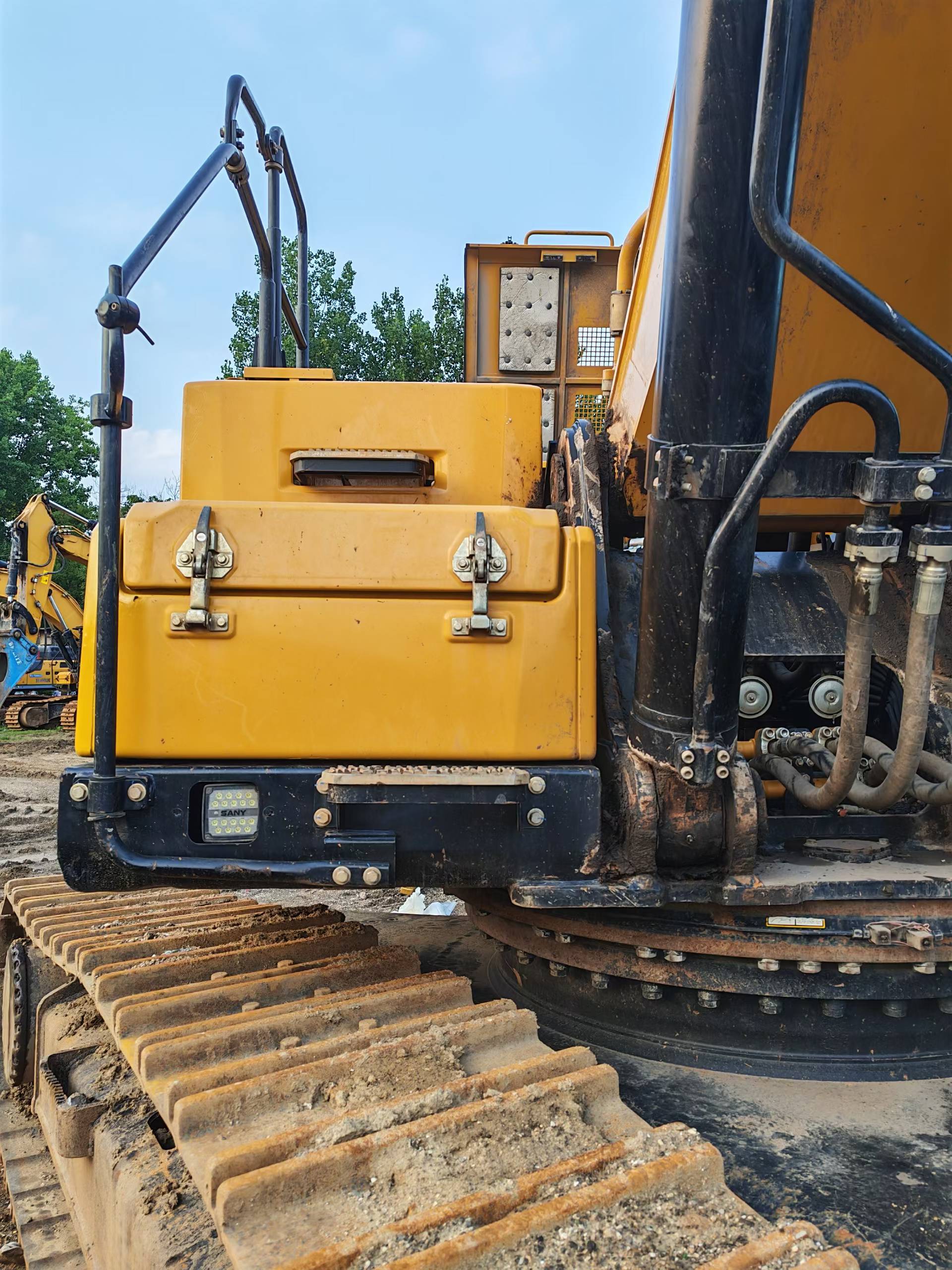 Buy Sany SY375H Used Excavator / 2 Buy Sany SY375H Used Excavator / 2