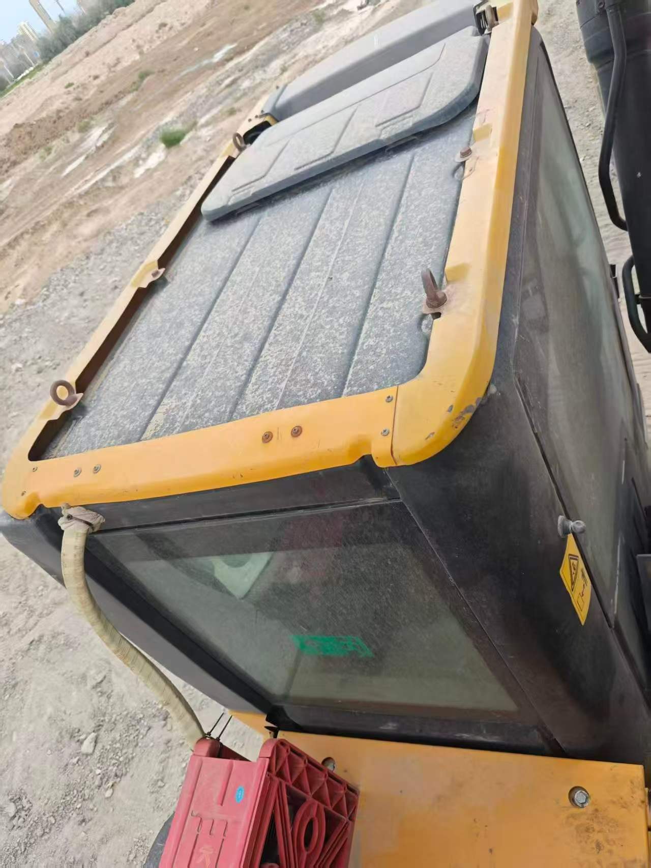 شراء حفارة Sany SY305C مستعملة / 3