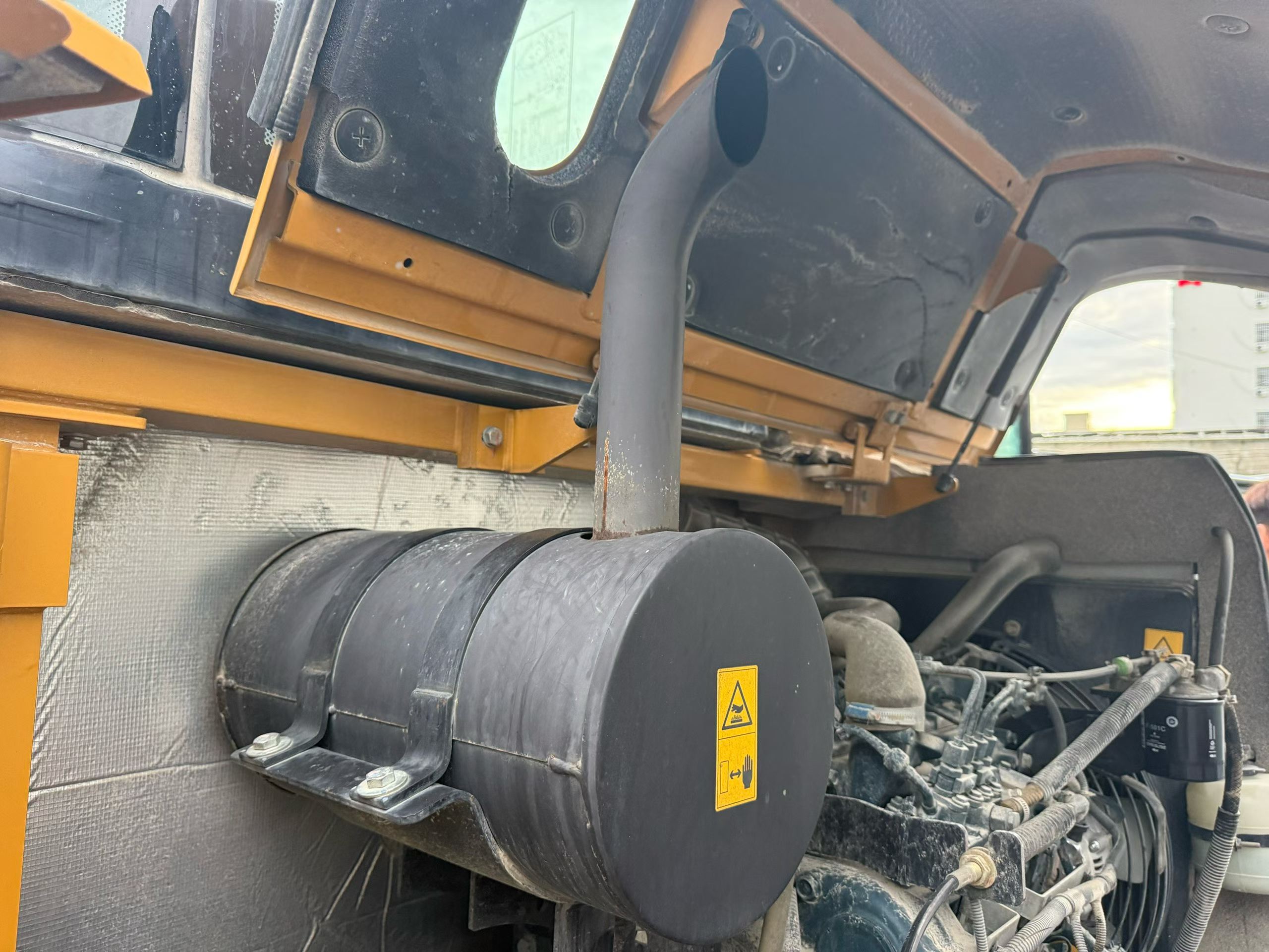 Buy Sany SY60C Used Excavator / 3