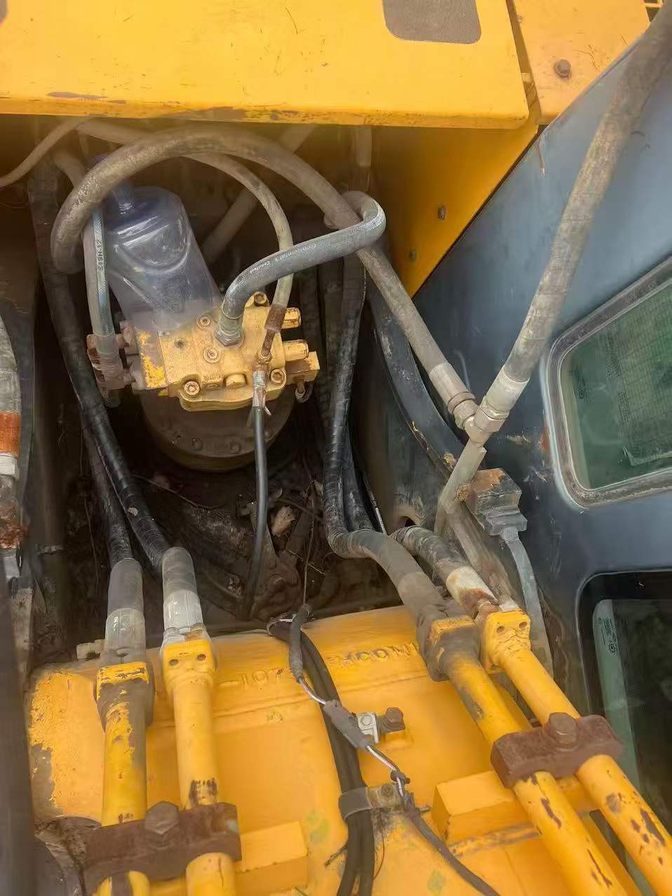 Acheter Pelle Hyundai R225-7 d'occasion / 5