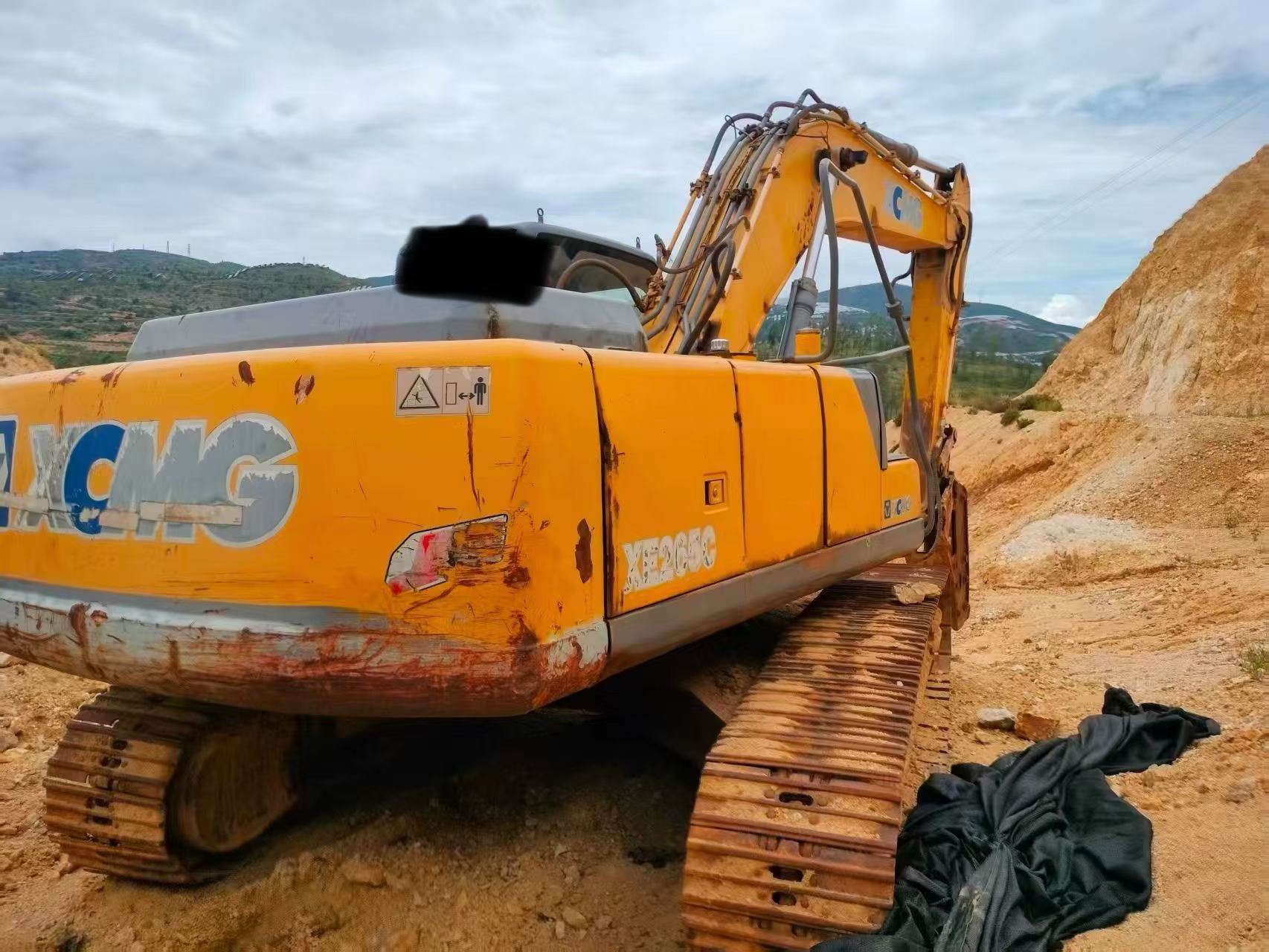 Comprar XCMG XE265C Usado Escavadeira