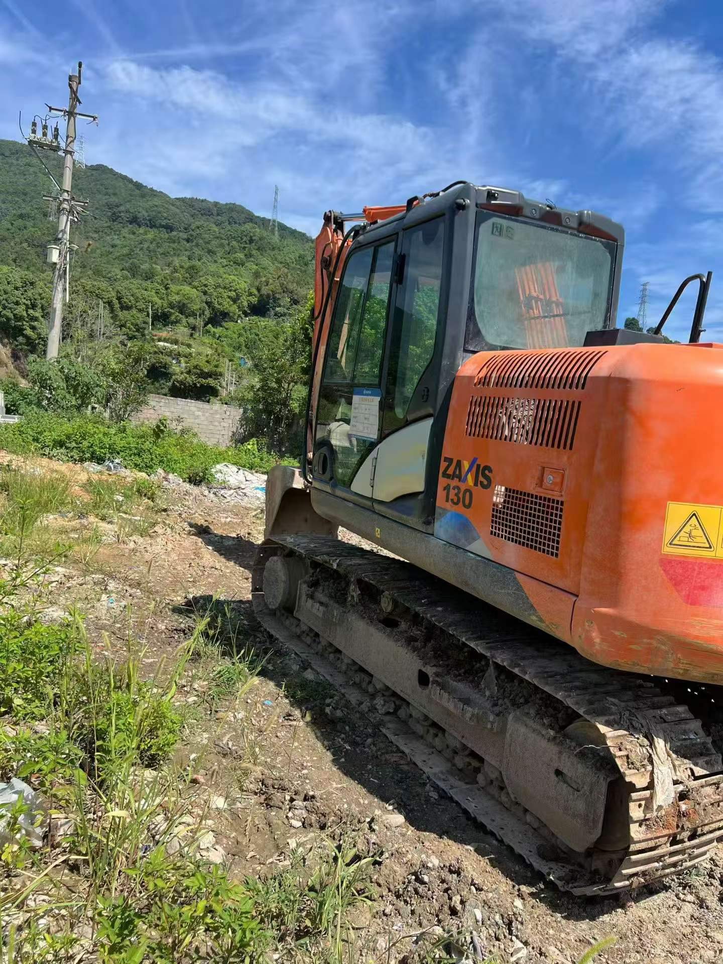 Buy Hitachi ZX130-5A Used Excavator