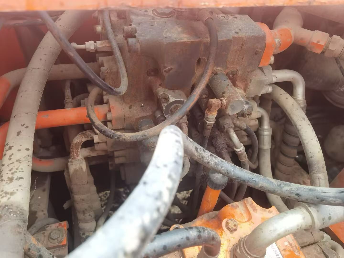 Compre Escavadeira Doosan S225 Usada / 5 Compre Escavadeira Doosan S225 Usada / 5