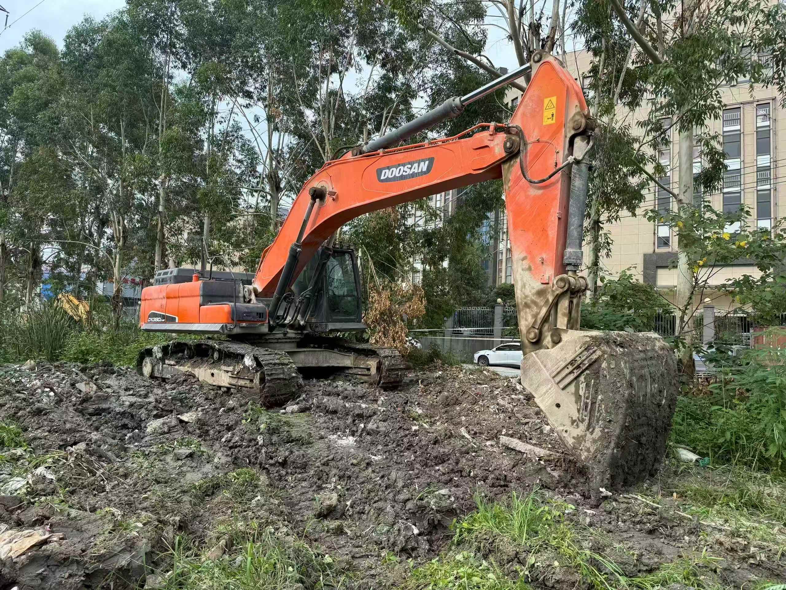 Comprar Doosan DX380 Usado Escavadeira
