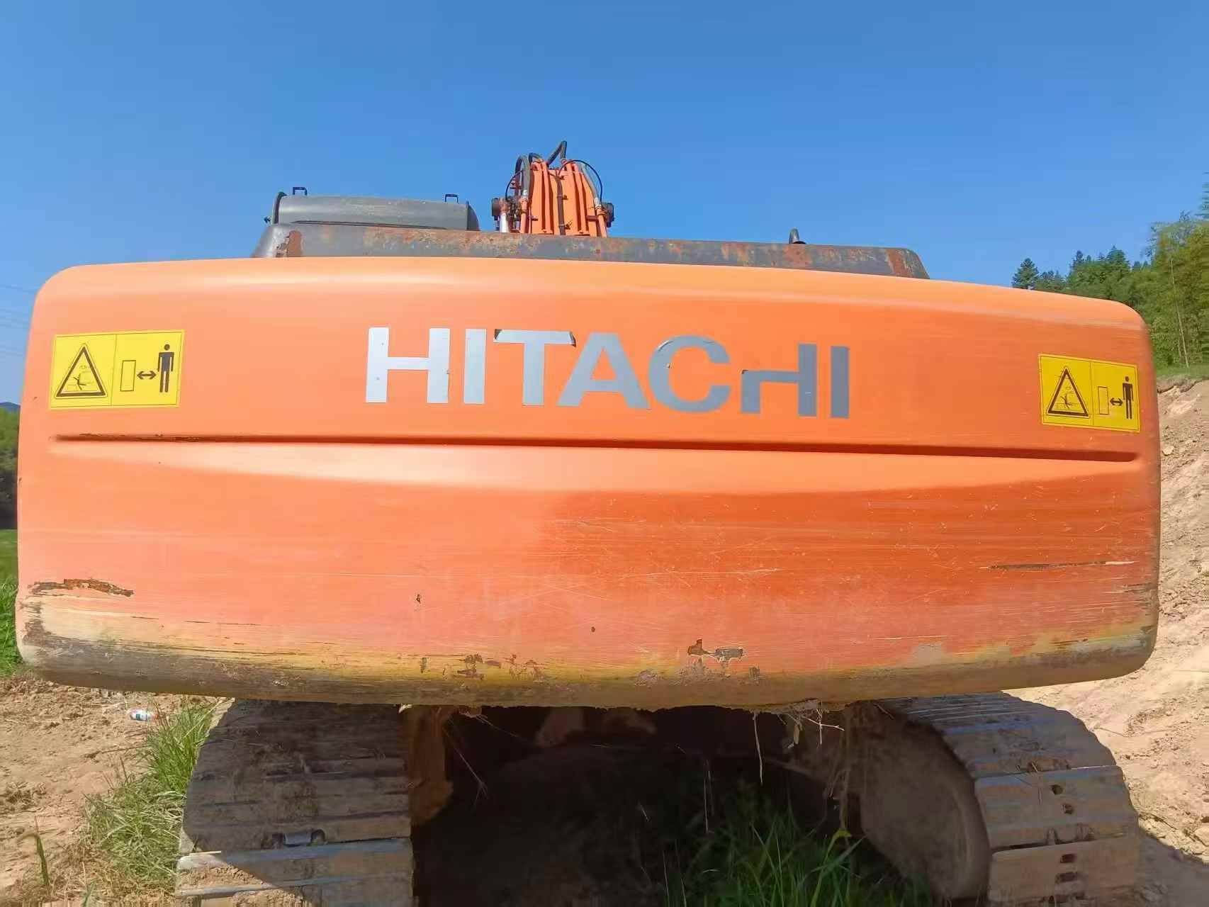 Compre Escavadeira Hitachi ZX240-3G Usada / 2