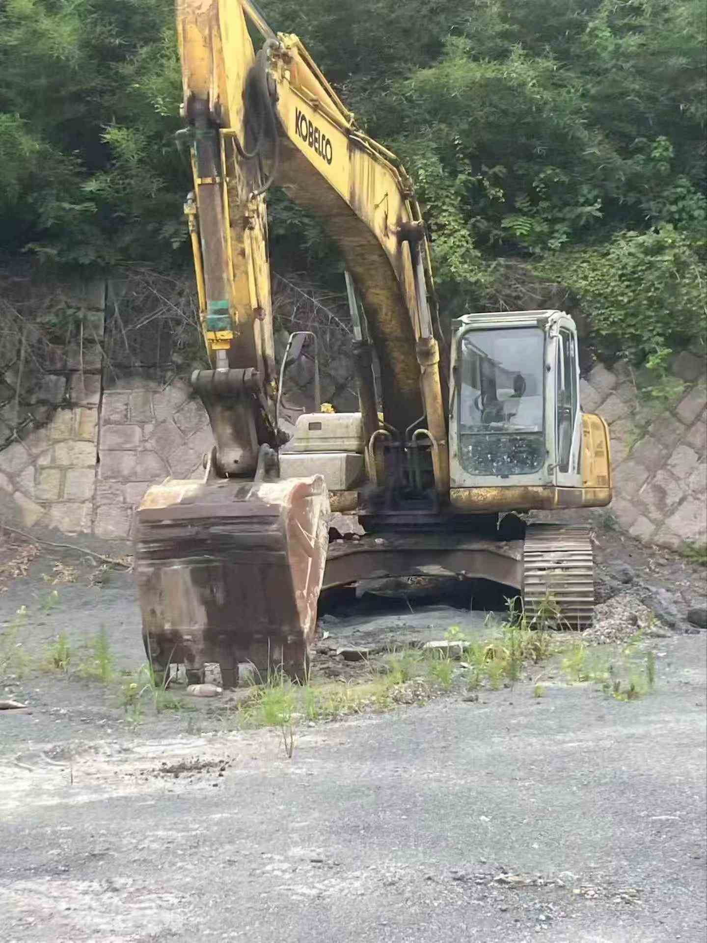 Compre Escavadeira Kobelco SK260LC-8 Usada / 5 Compre Escavadeira Kobelco SK260LC-8 Usada / 5
