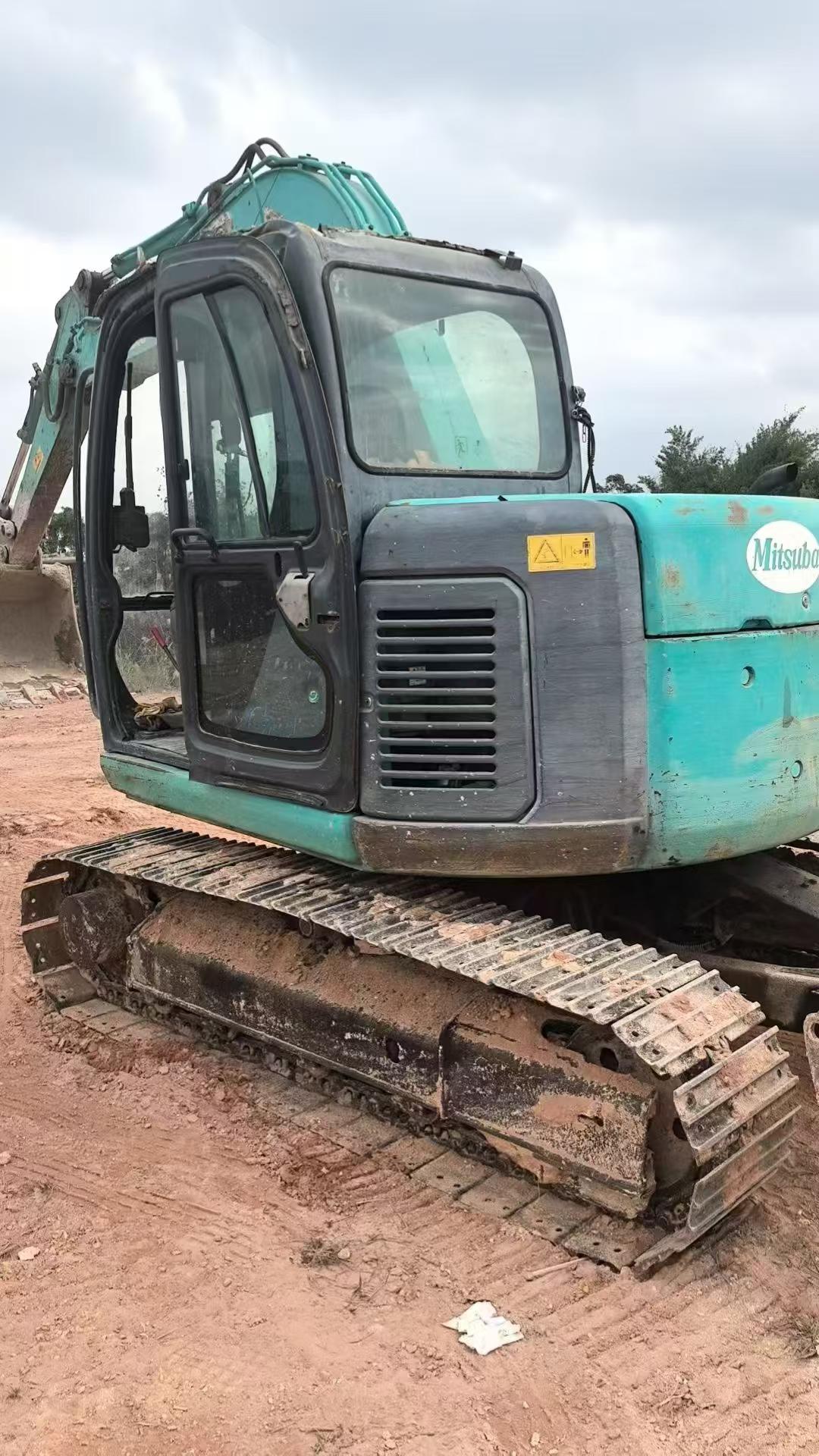 Buy Kobelco SK70SR Used Excavator