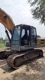 Buy XCMG XE205DA Used Excavator / 2 Buy XCMG XE205DA Used Excavator / 2