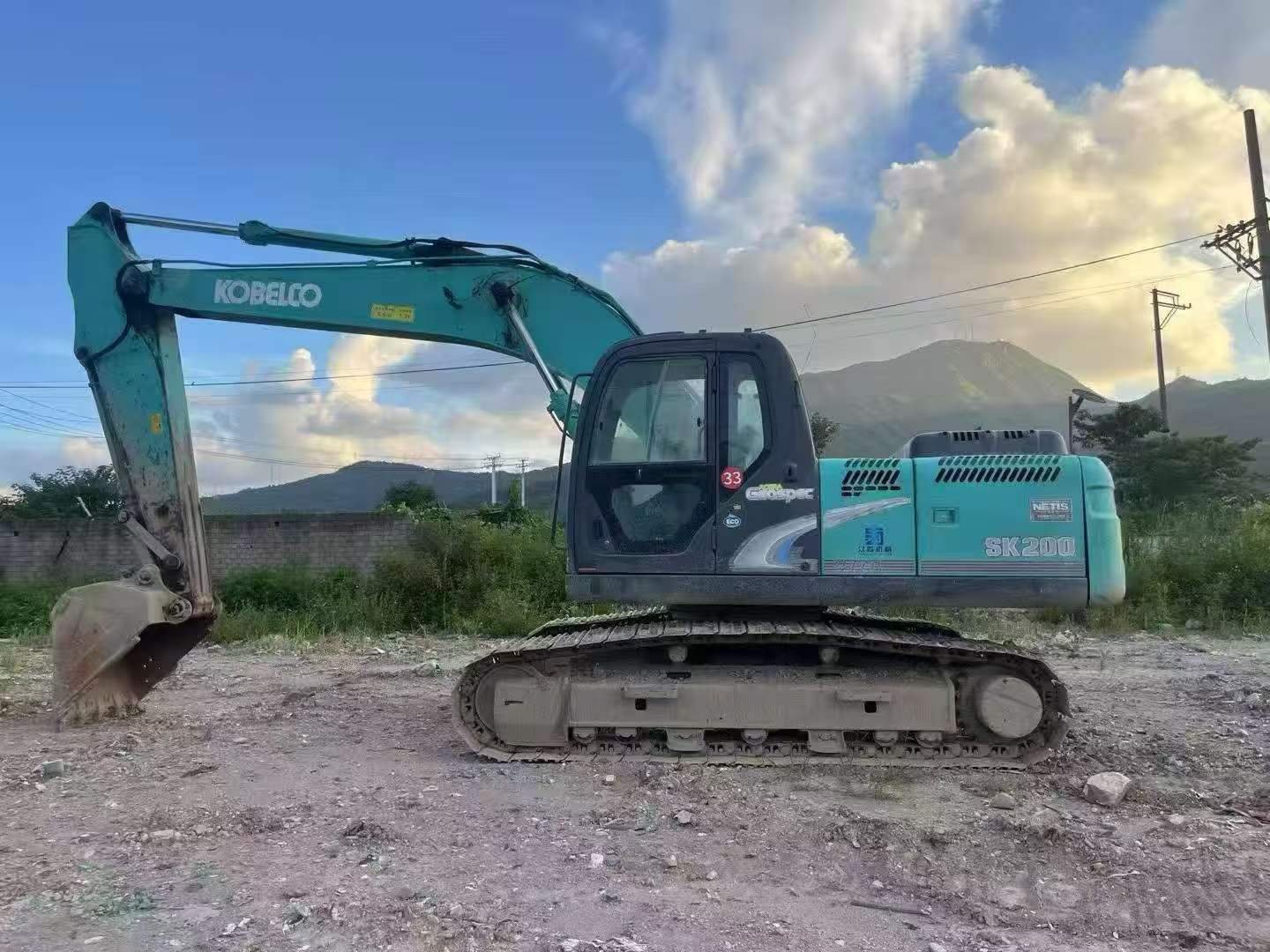 Compre Escavadeira Kobelco SK200-2 Usada / 2
