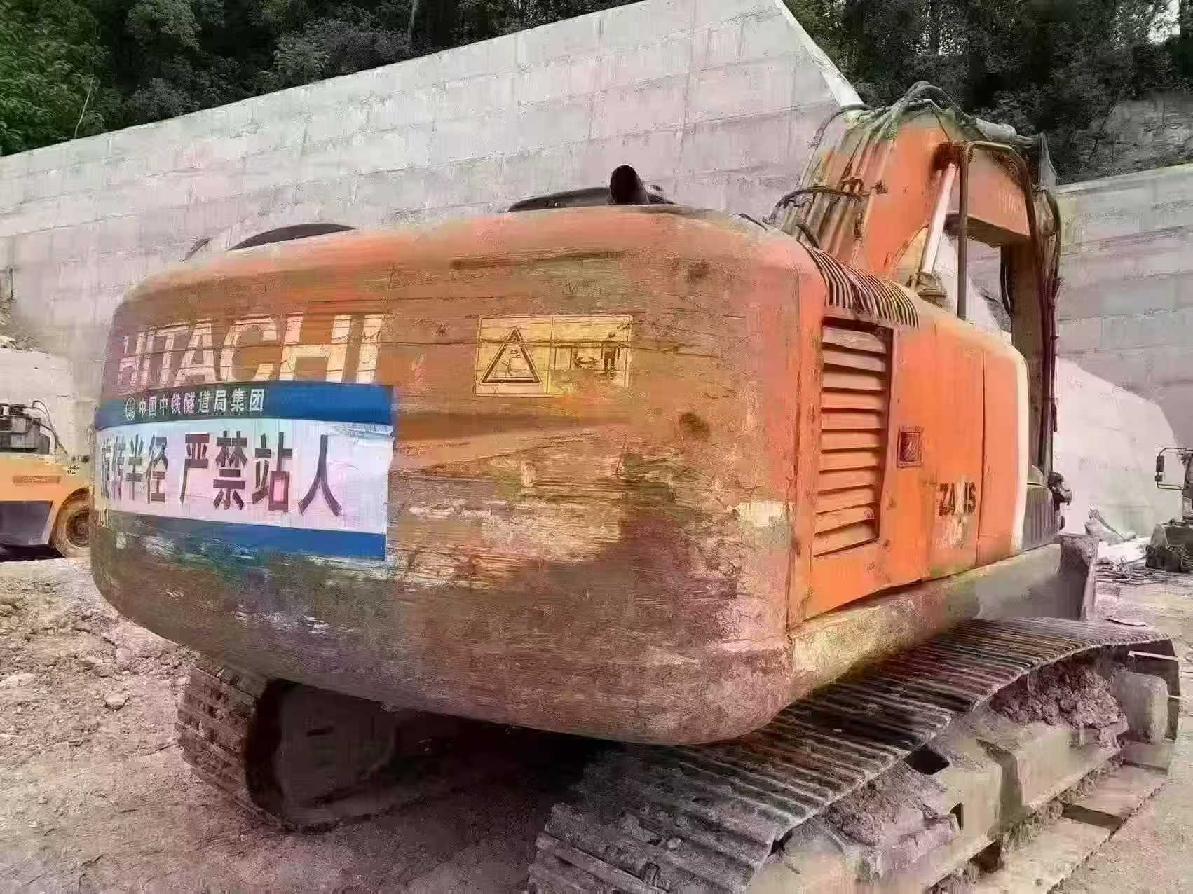 Comprar Hitachi EX200-3 Usado Excavadora