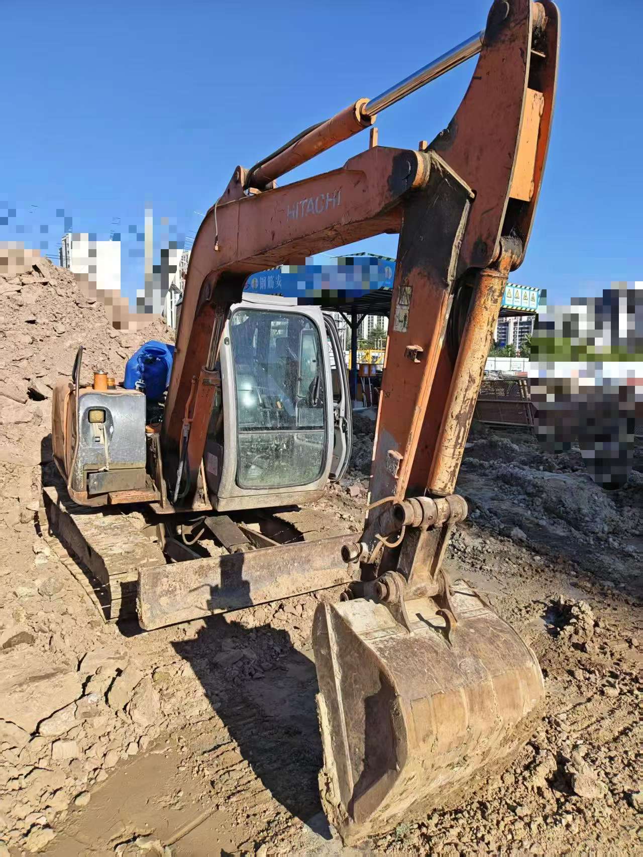Compre Escavadeira Hitachi EX60-6 Usada / 3