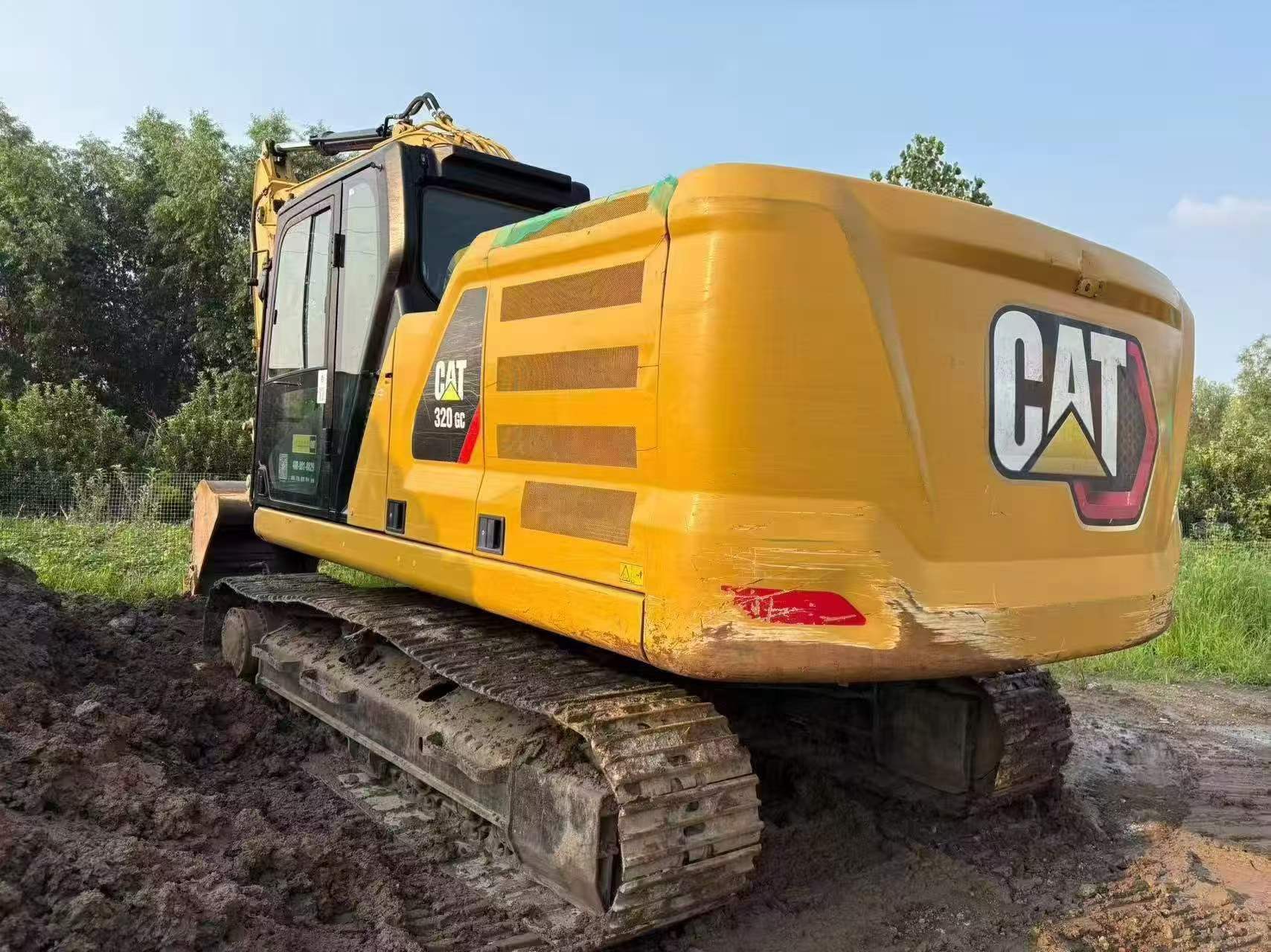 Comprar Caterpillar 320GC Usado Excavadora
