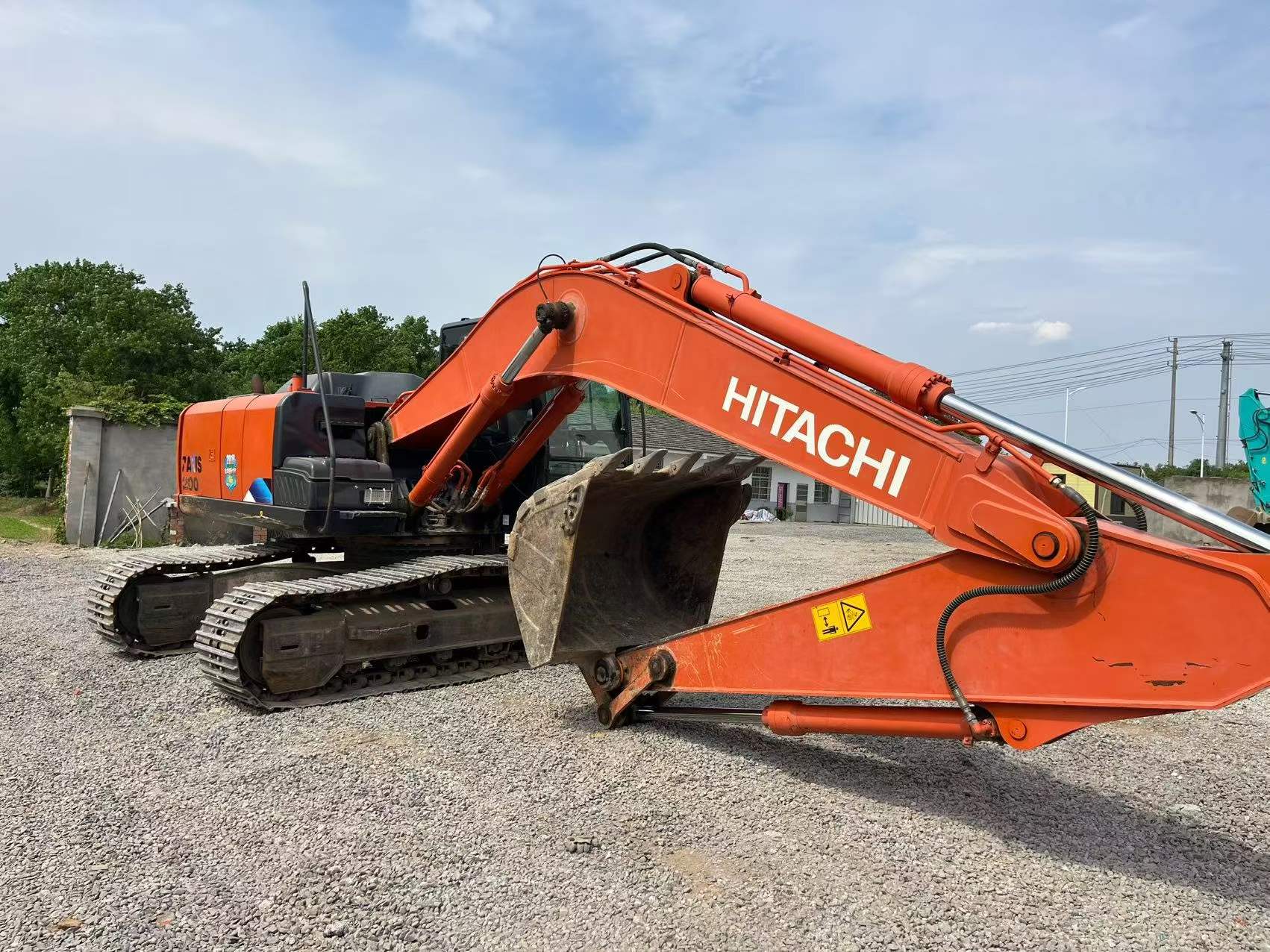 Buy Hitachi ZH200-5A Used Excavator / 4