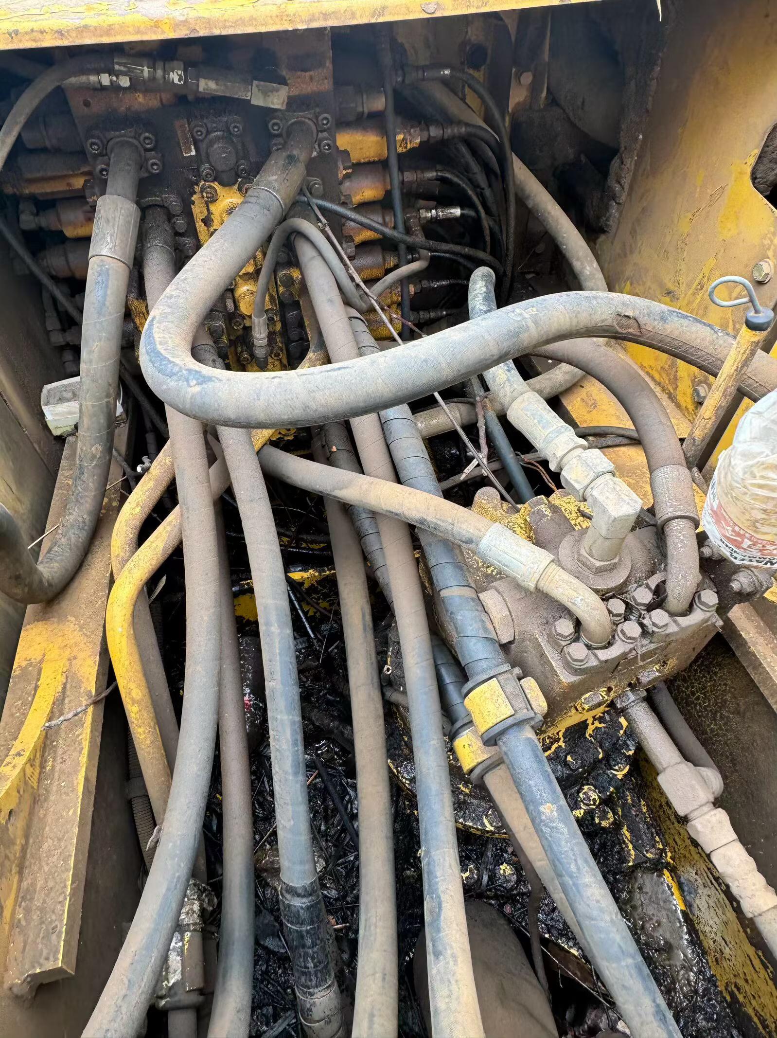 Buy Komatsu PC210-8 Used Excavator / 3