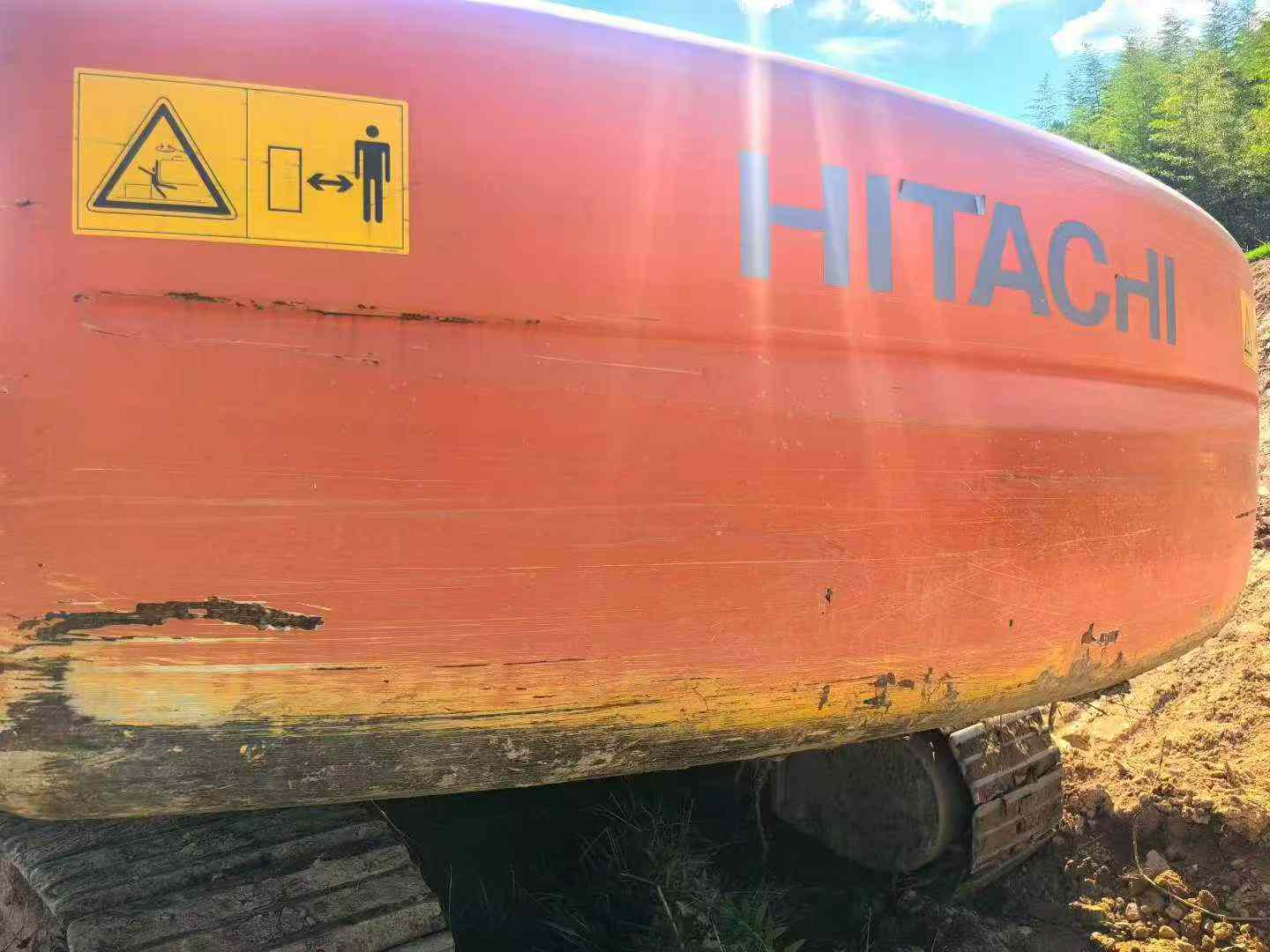Compre Escavadeira Hitachi ZX240-3G Usada / 3