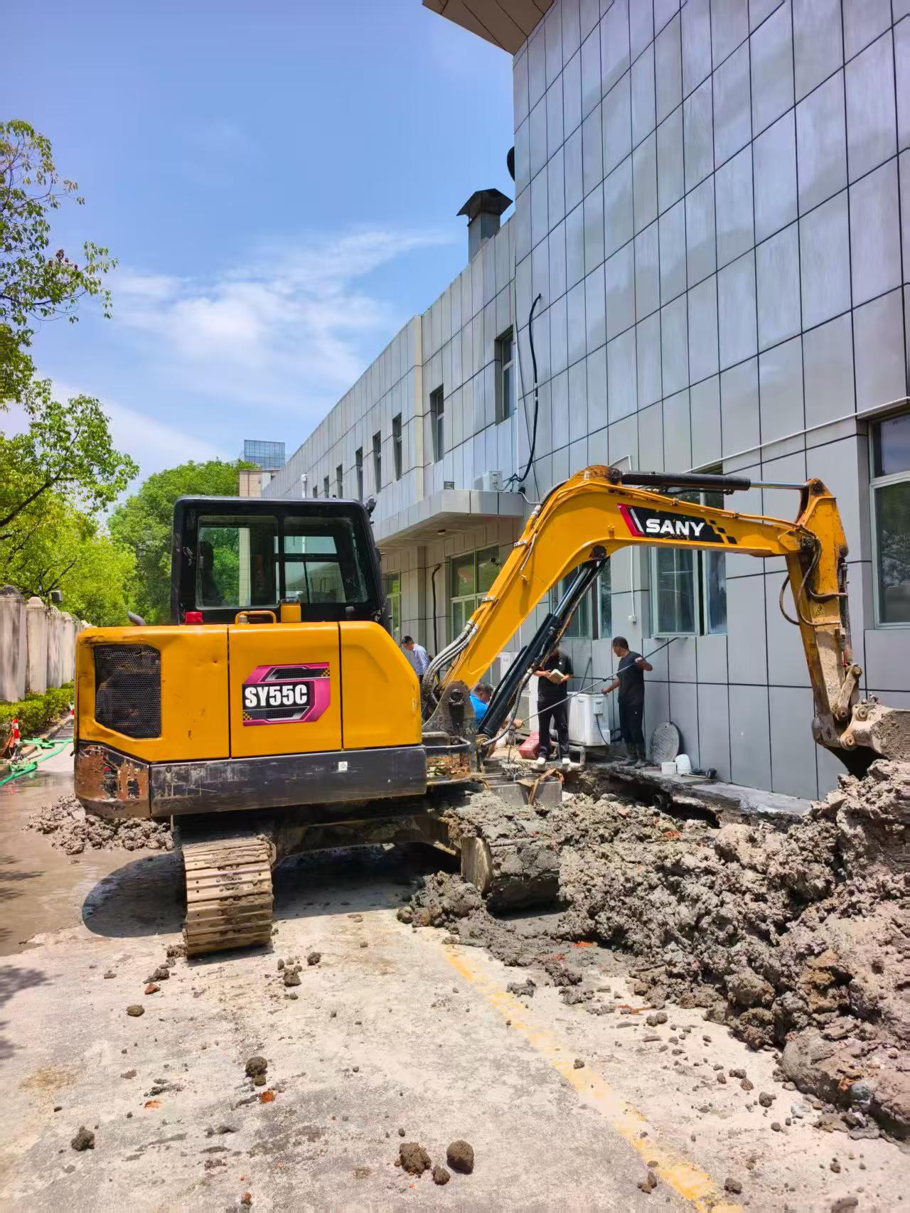 Buy Sany SY55 Used Excavator / 1