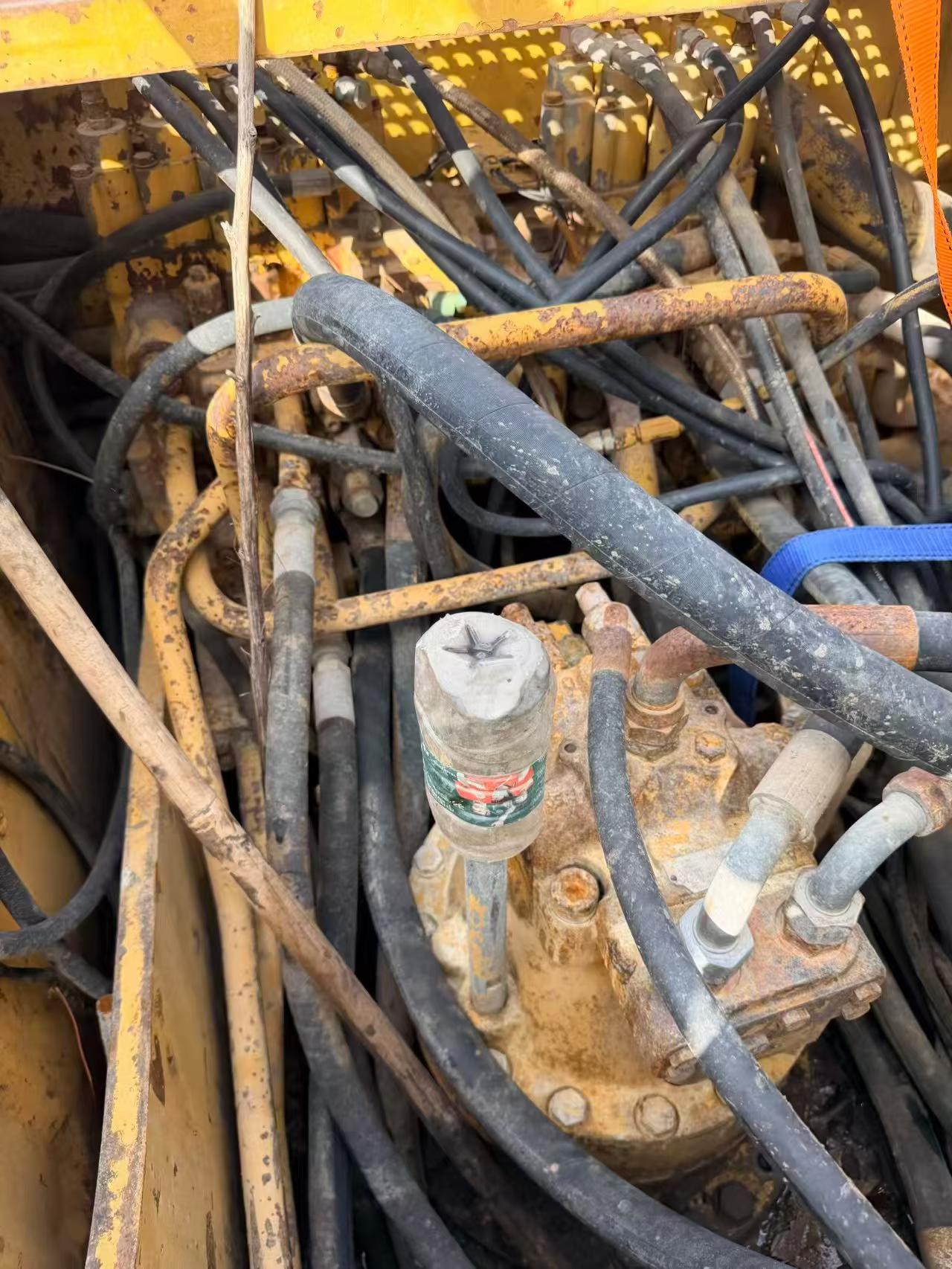 Buy Caterpillar 320B Used Excavator / 3 Buy Caterpillar 320B Used Excavator / 3