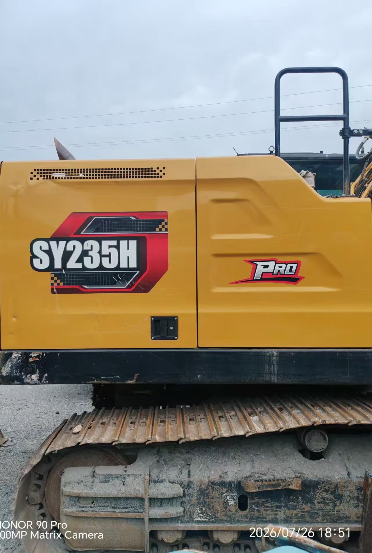 Buy Sany SY235H Used Excavator / 3 Buy Sany SY235H Used Excavator / 3