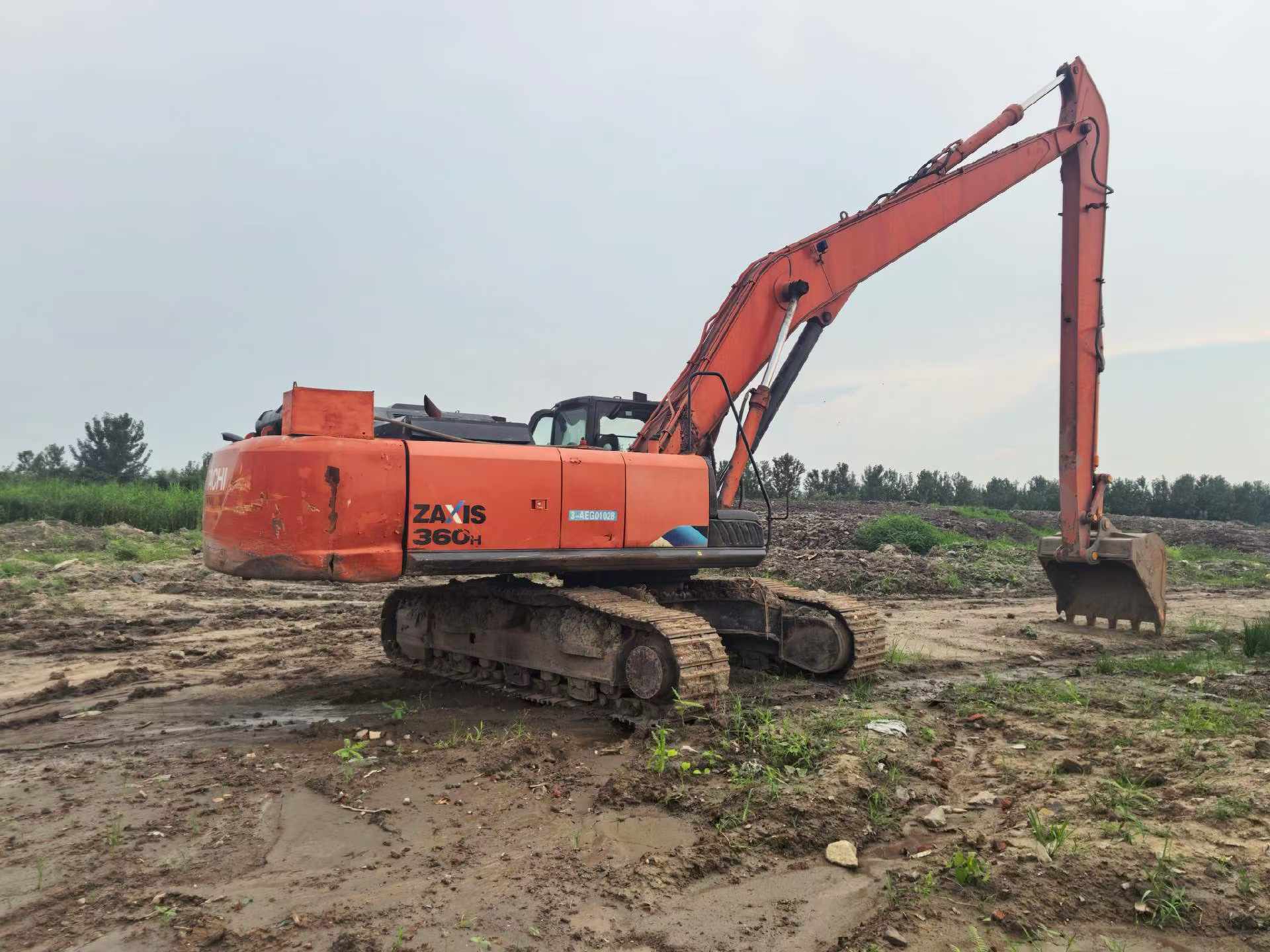 Buy Hitachi EX360-5 Used Excavator / 2 Buy Hitachi EX360-5 Used Excavator / 2