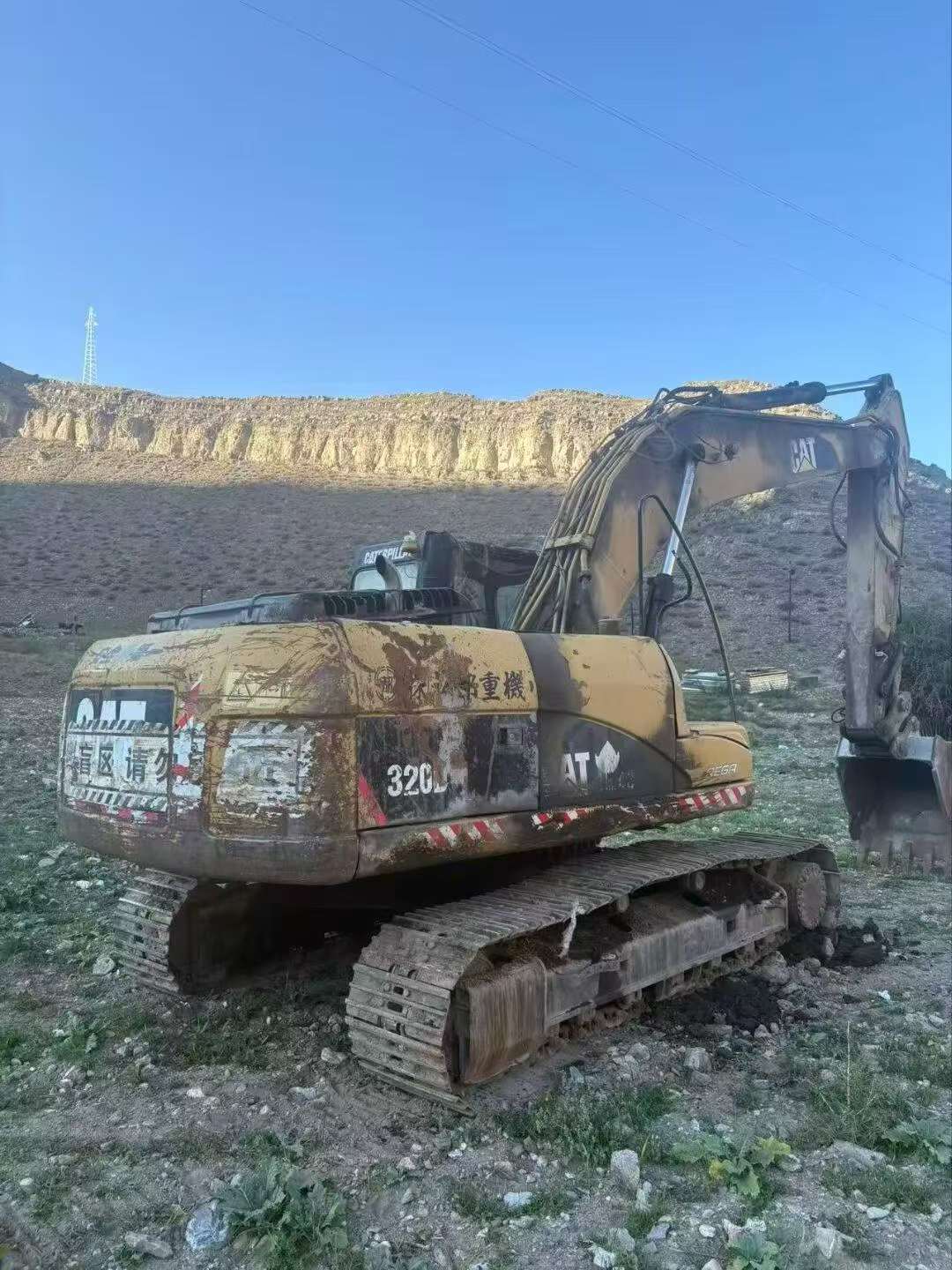 Buy Caterpillar 320A Used Excavator / 1