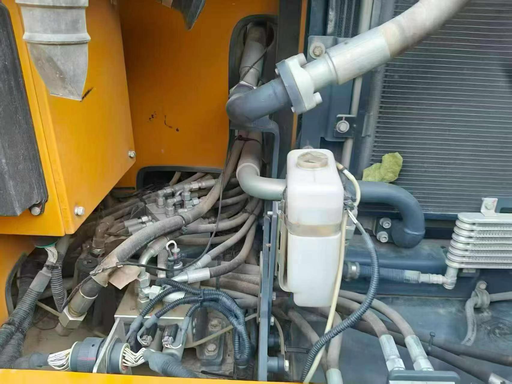 Compre Excavadora XCMG XE150 Usada / 6