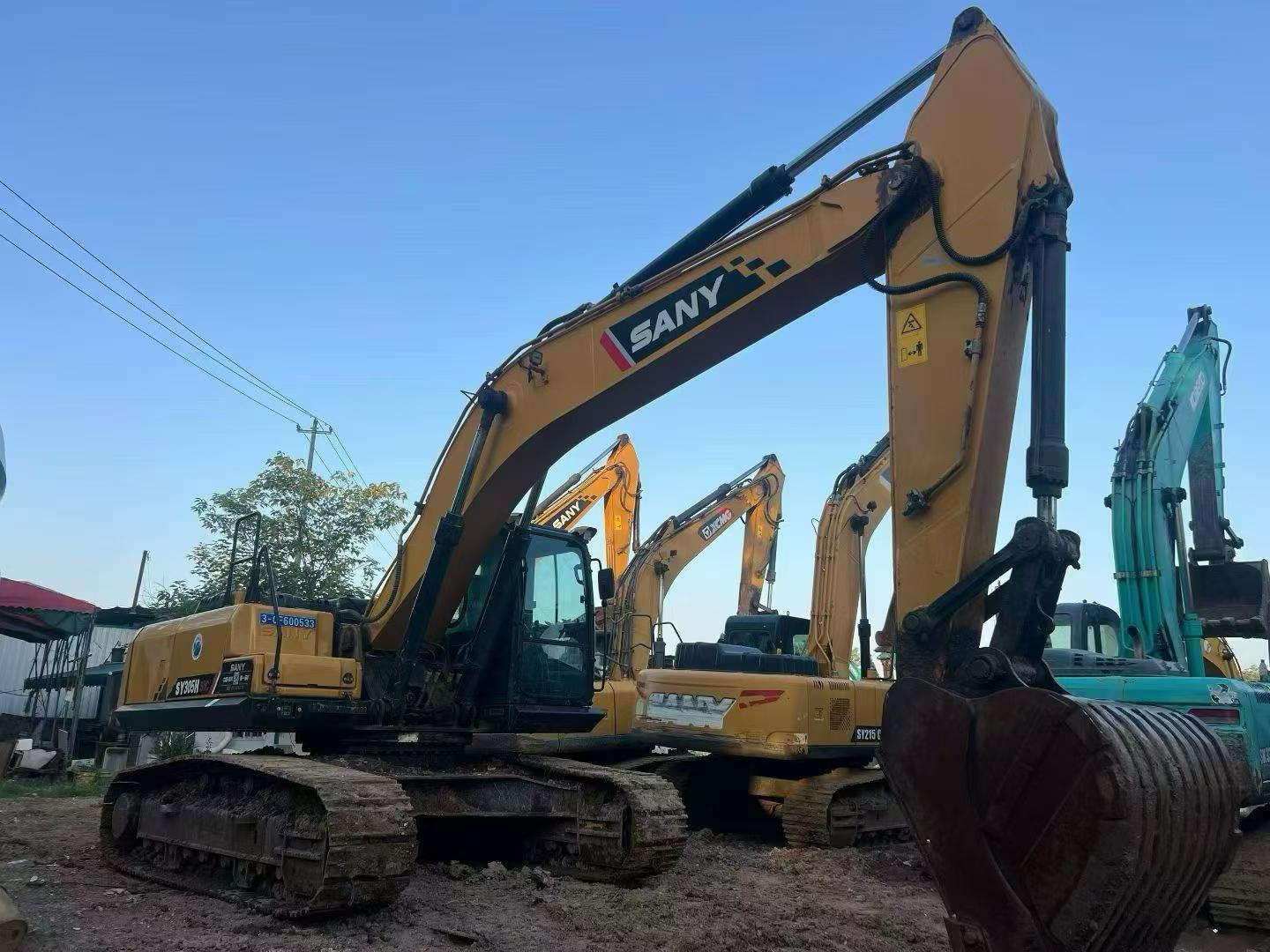 Buy Sany SY245H Used Excavator / 3 Buy Sany SY245H Used Excavator / 3