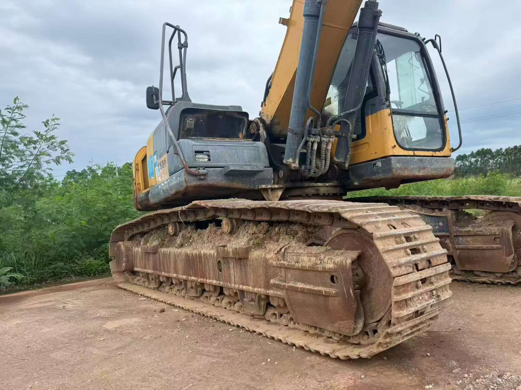 Buy XCMG XE305D Used Excavator / 2 Buy XCMG XE305D Used Excavator / 2