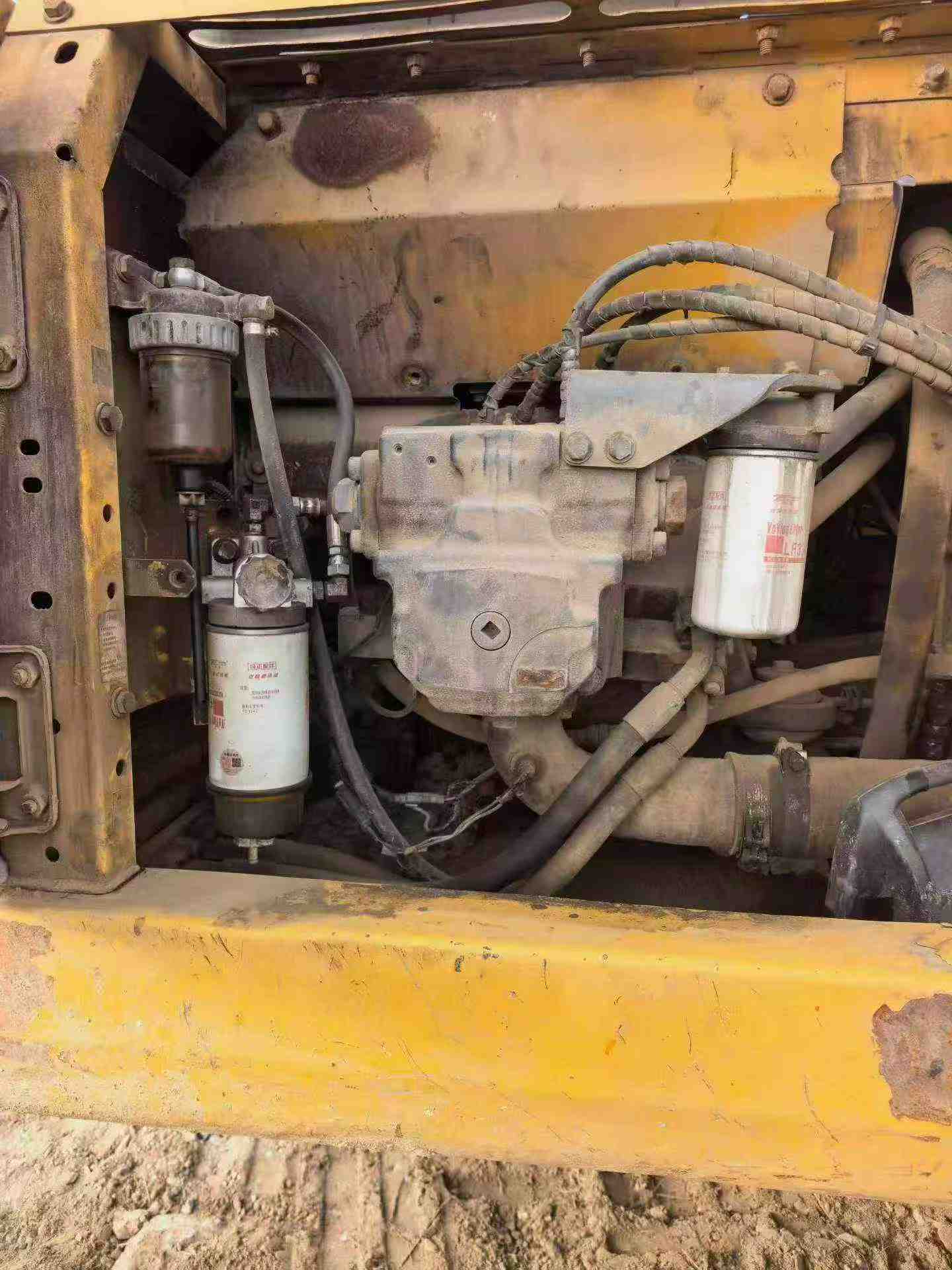 Buy Komatsu PC210-8 Used Excavator / 2 Buy Komatsu PC210-8 Used Excavator / 2