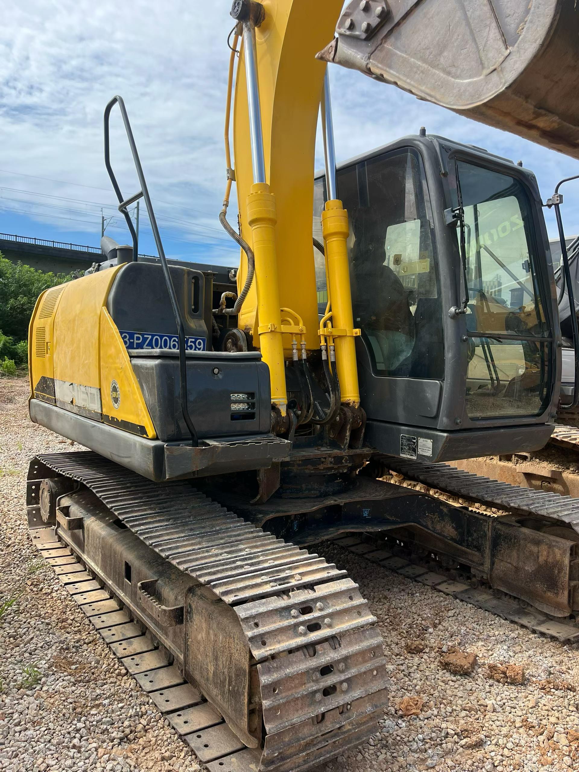 Buy Sumitomo SH210-5 Used Excavator / 8