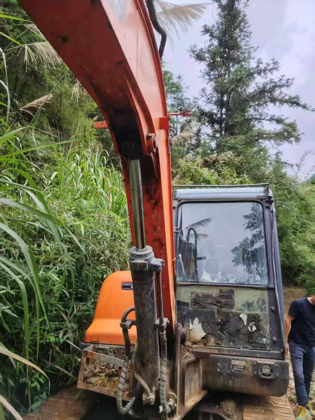 Buy Doosan DH60 Used Excavator Buy Doosan DH60 Used Excavator