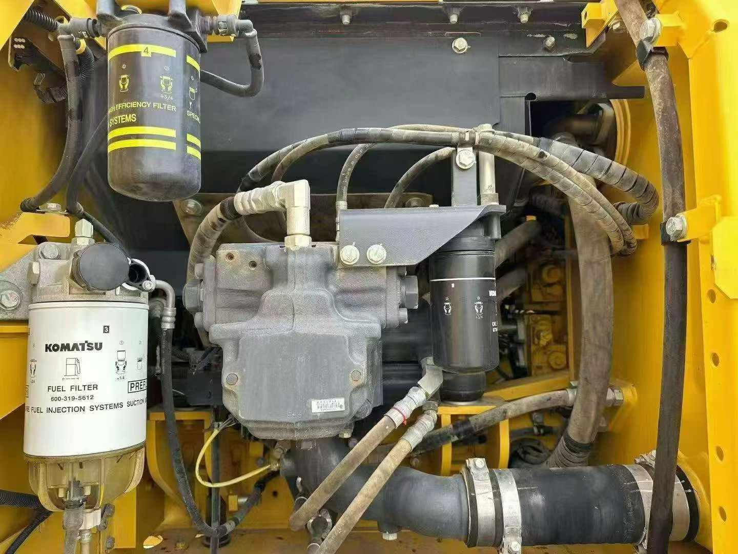 Compre Excavadora Komatsu PC200-10 Usada / 6