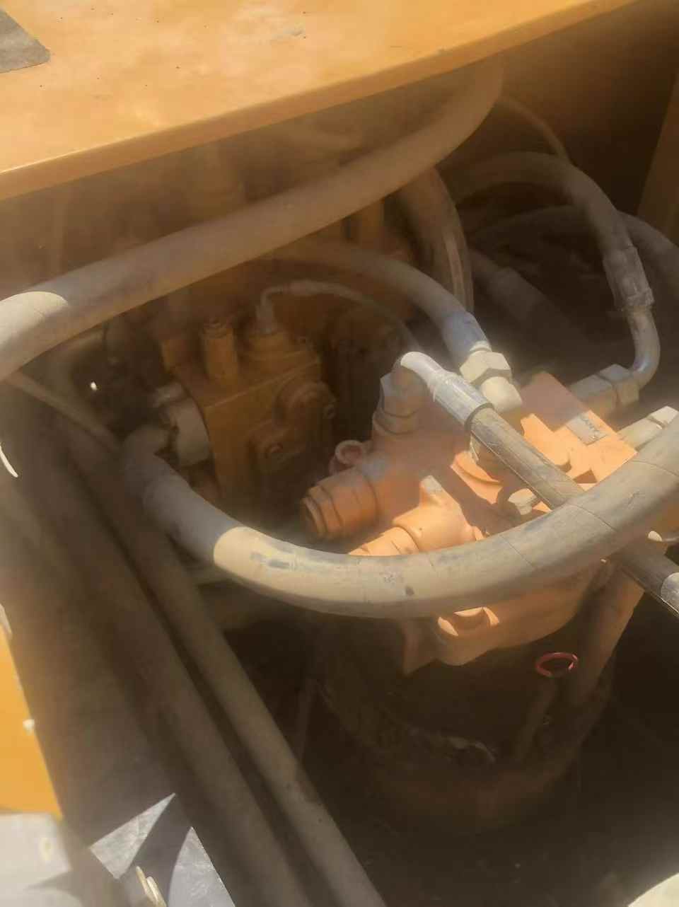Buy Sany SY205C Used Excavator / 3 Buy Sany SY205C Used Excavator / 3