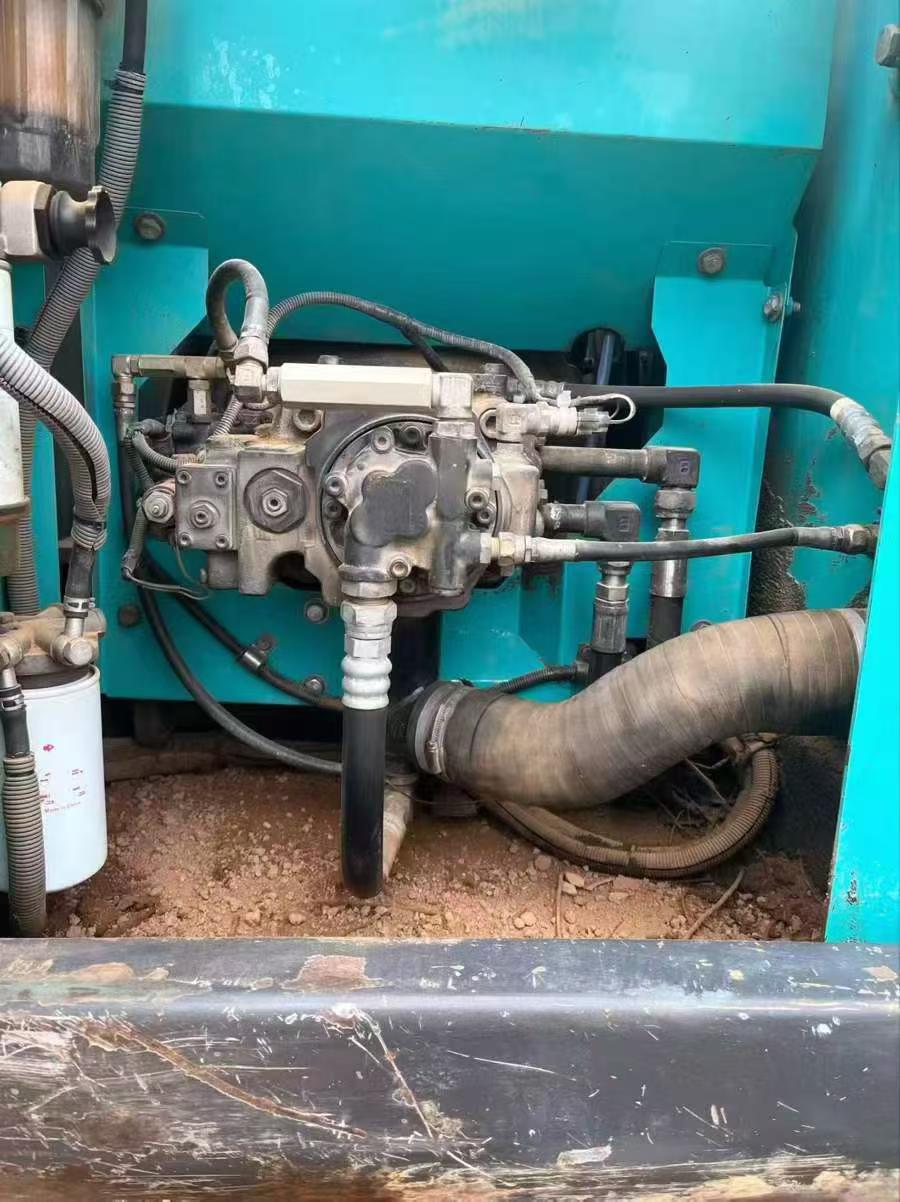 Buy Kobelco SK140 Used Excavator / 5