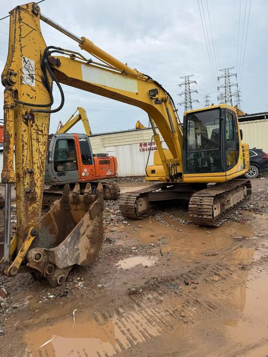 Buy Komatsu PC120-6E Used Excavator / 1